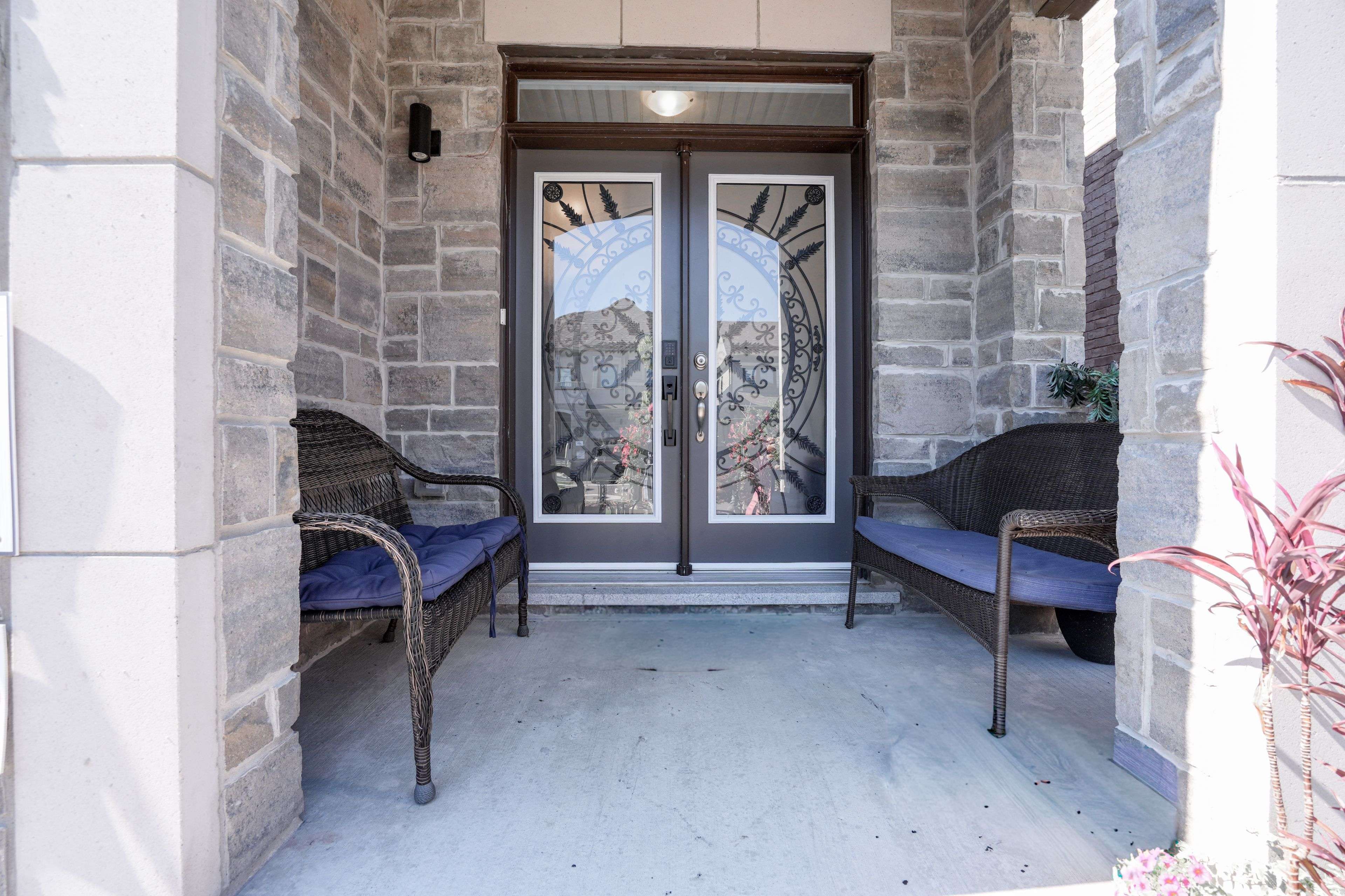 Oshawa, ON L1K 3G2,1214 Shankel RD