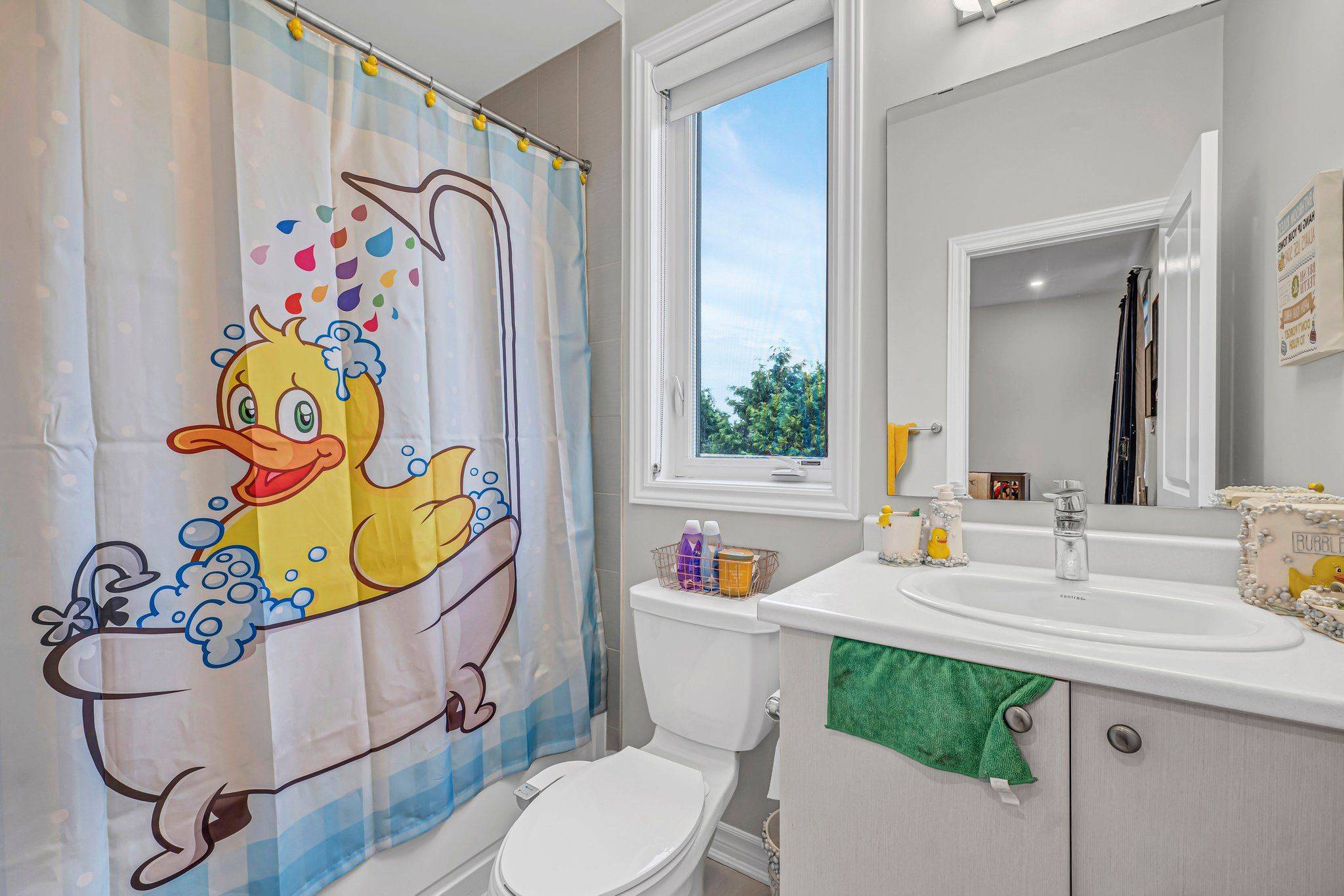 Whitby, ON L1R 0P9,84 Bremner ST