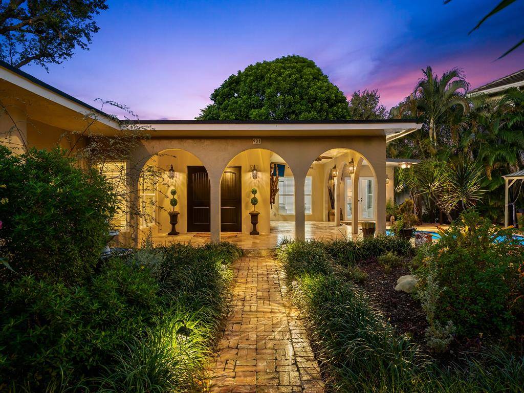 Fort Lauderdale, FL 33301,901 SE 6th St