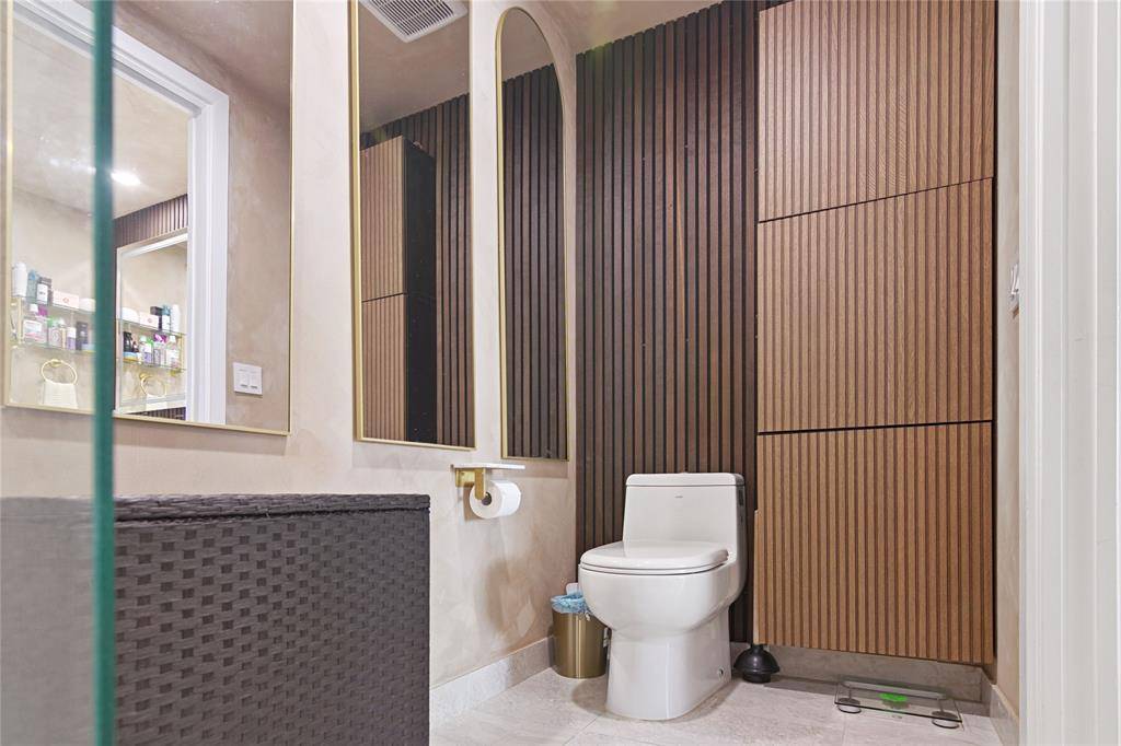 Miami, FL 33132,488 NE 18th St #3503