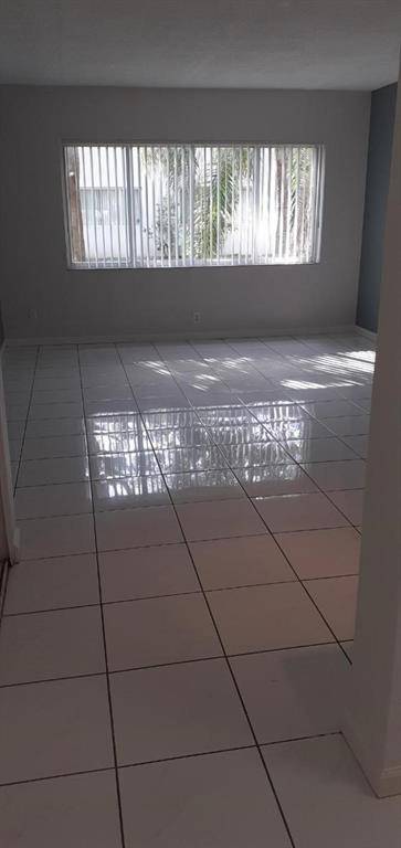 Pompano Beach, FL 33060,101 SE 6th Ave #3