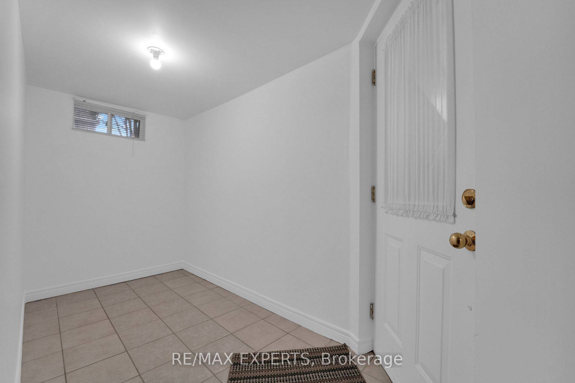 Vaughan, ON L4H 1J5,25 Royalparkway WAY #Bsmt