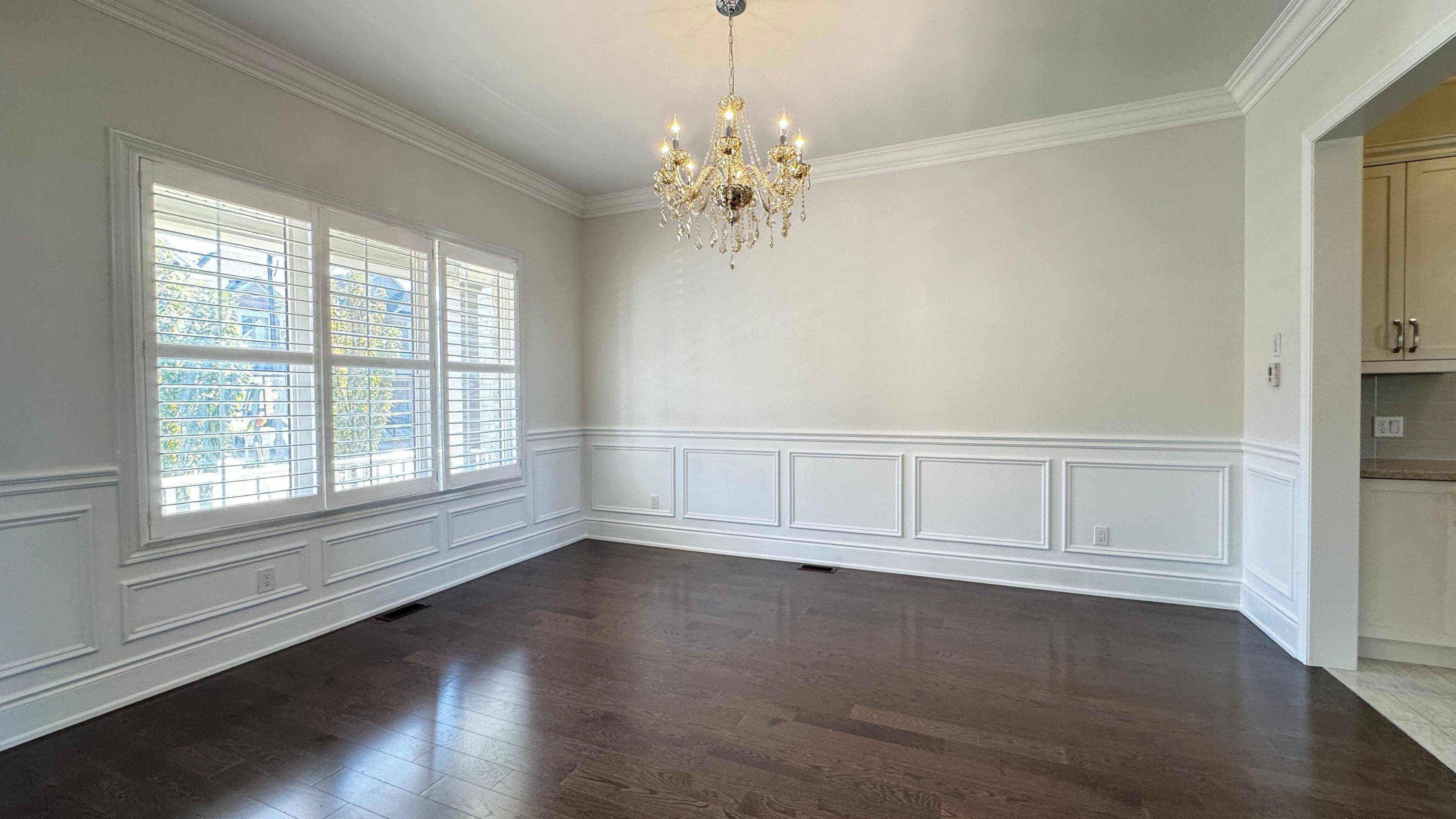 Aurora, ON L4G 3J1,10 Ken Sinclair CRES