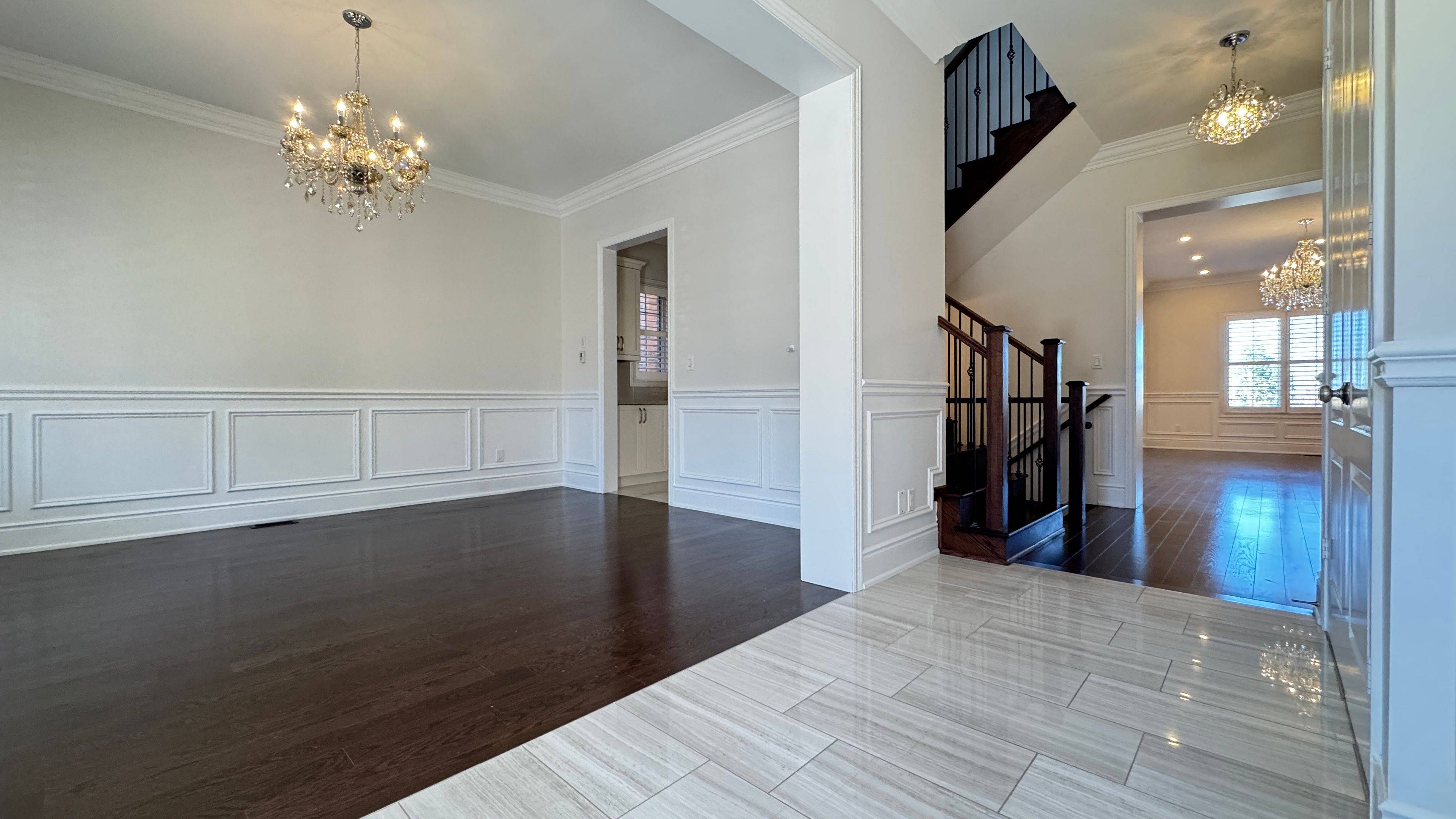 Aurora, ON L4G 3J1,10 Ken Sinclair CRES