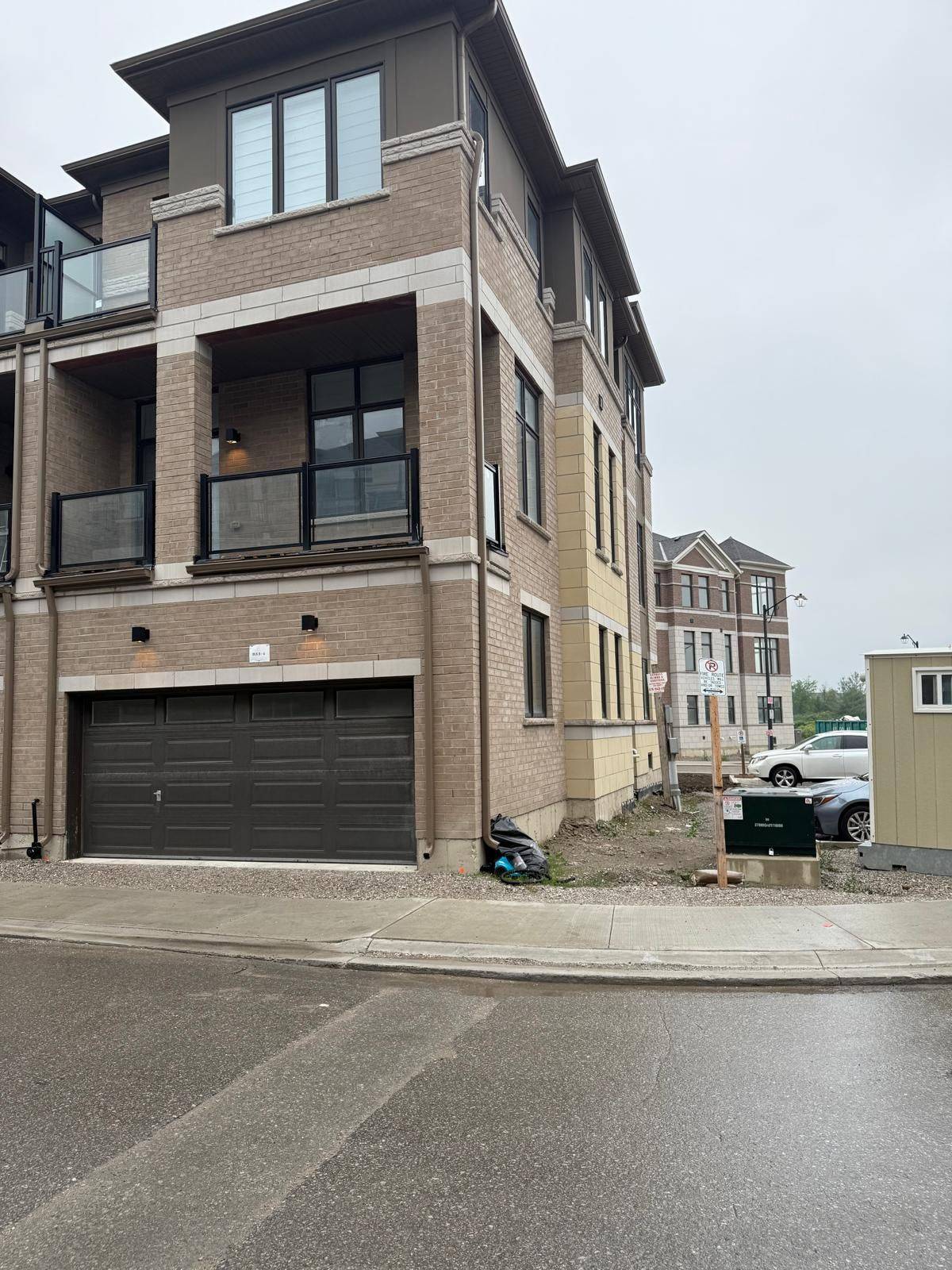 Richmond Hill, ON L4S 1N4,2 Kahshe LN