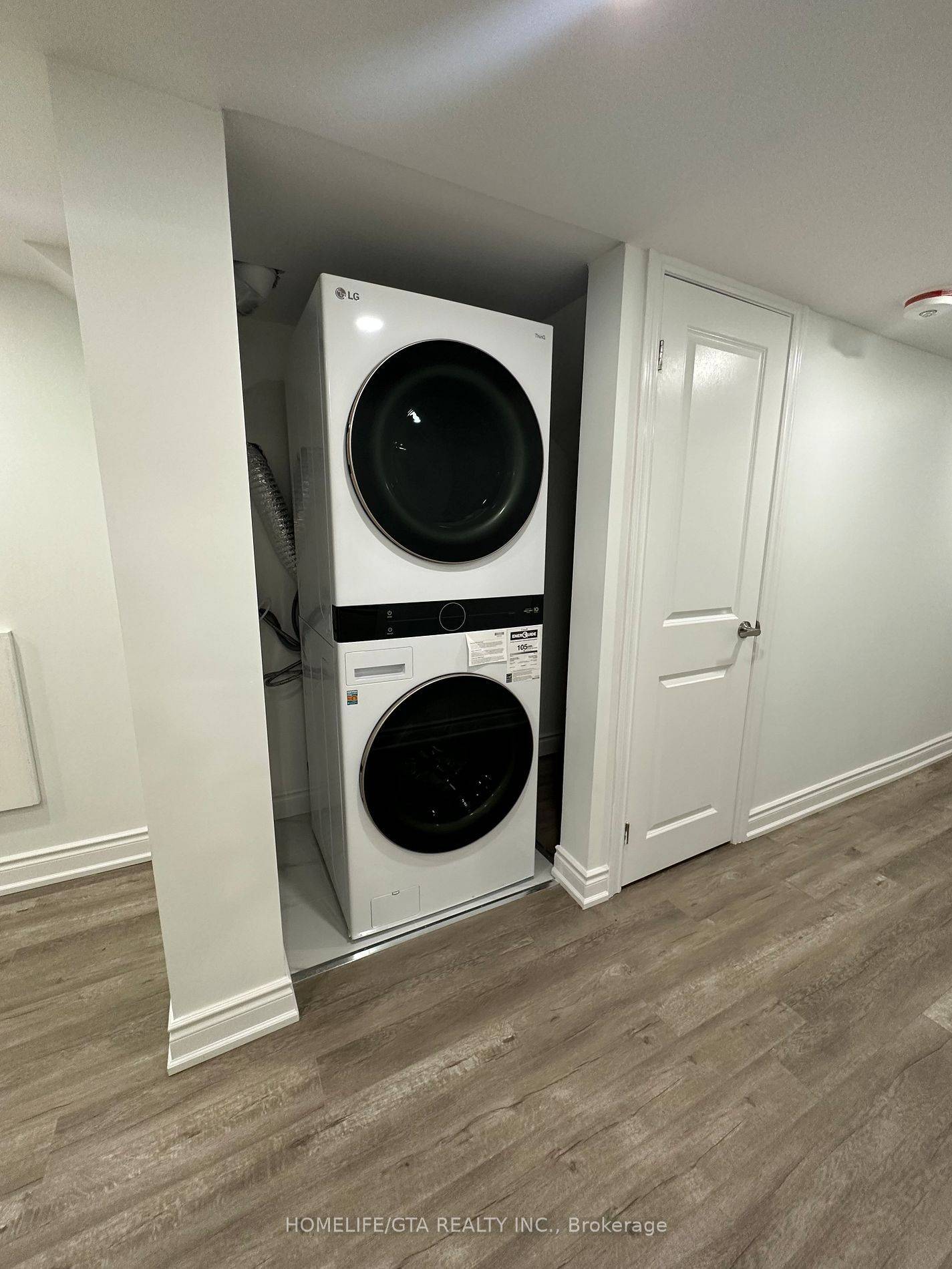 Markham, ON L3S 0E8,21 Reign LN #Basement