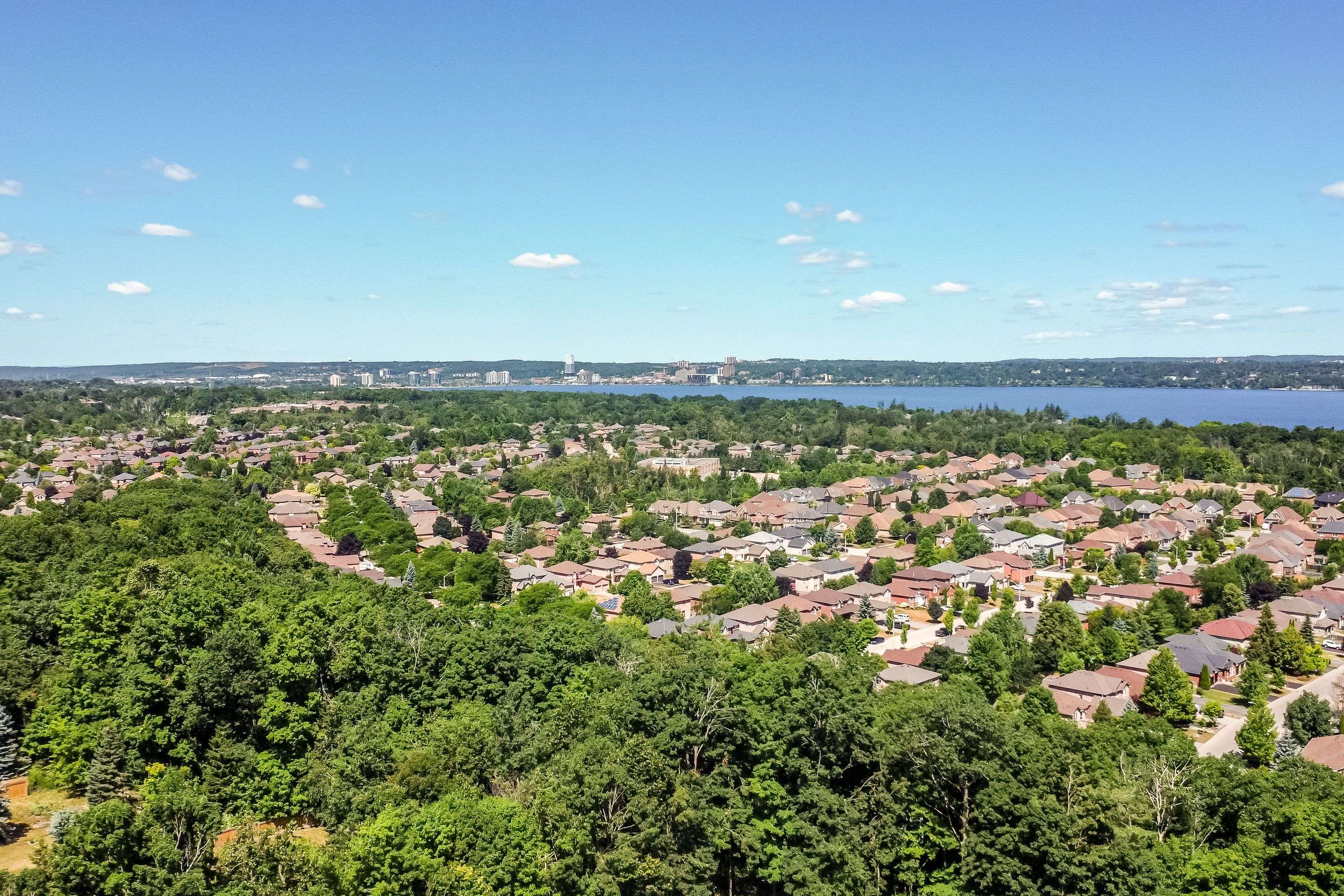 Barrie, ON L4N 9K2,55 Bloxham PL