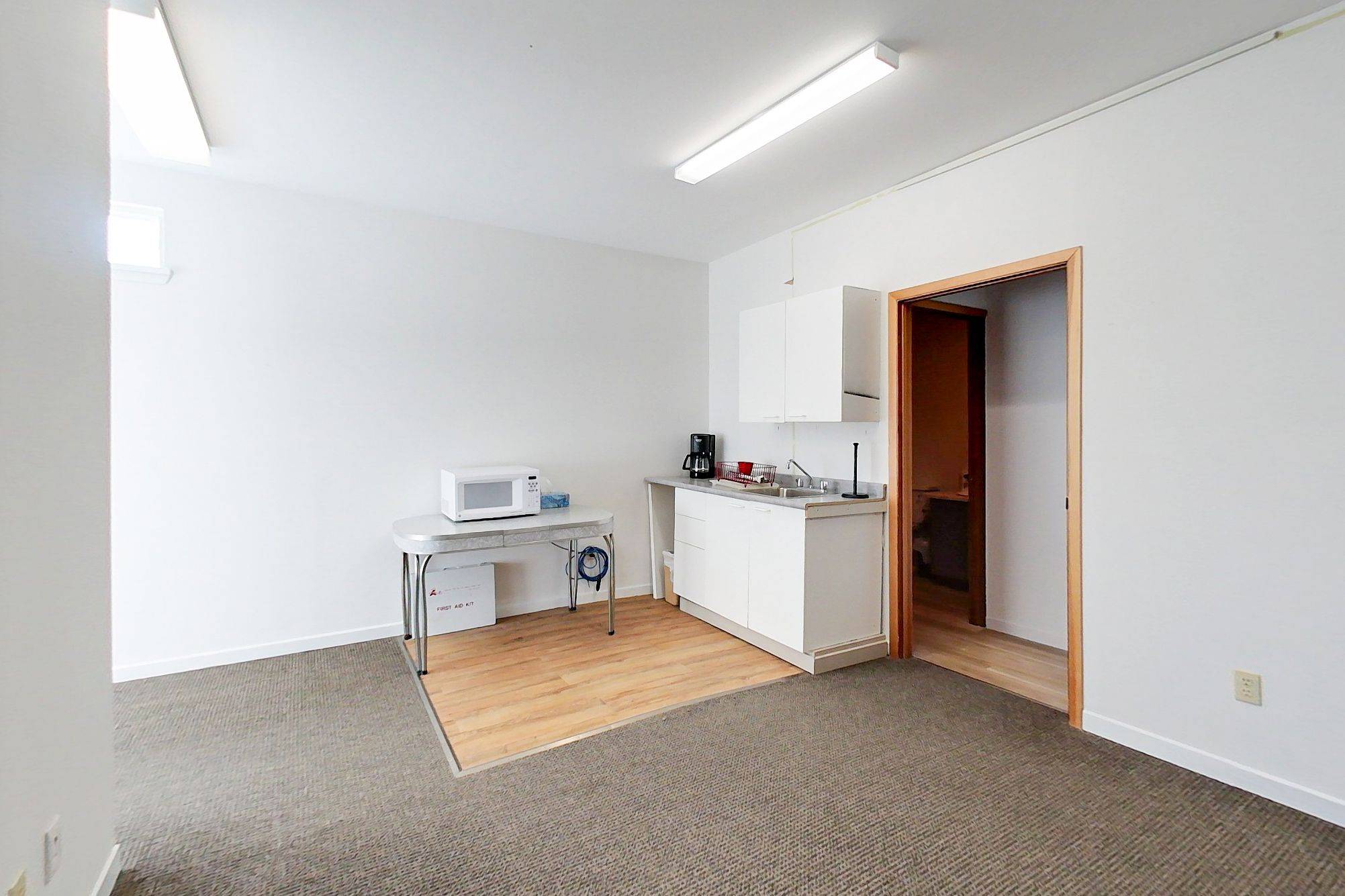 Collingwood, ON L9Y 0G7,864 Hurontario ST #201S