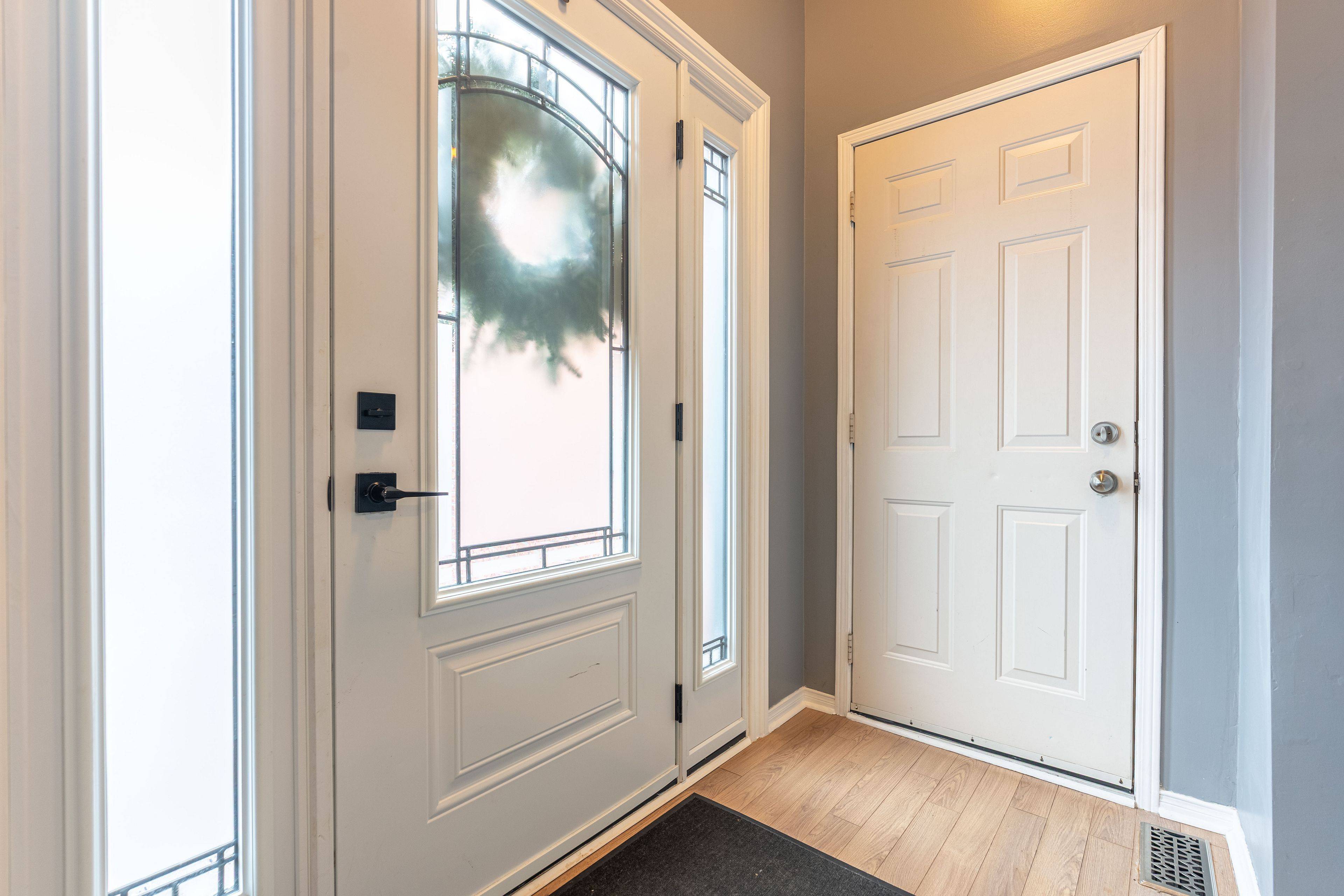 Barrie, ON L4N 8A6,55 Chalmers DR