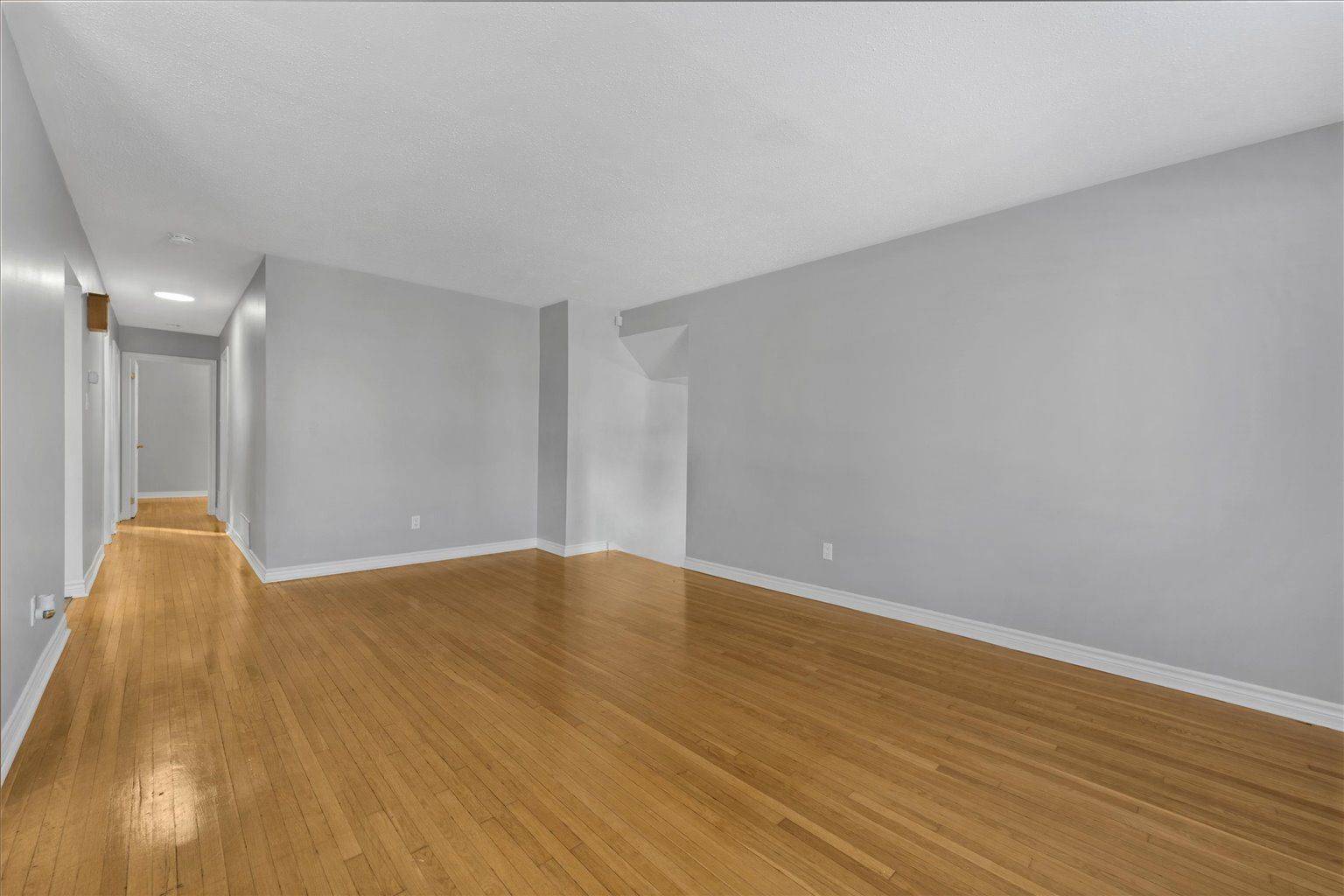 Barrie, ON L4M 2W3,78 College CRES #Main