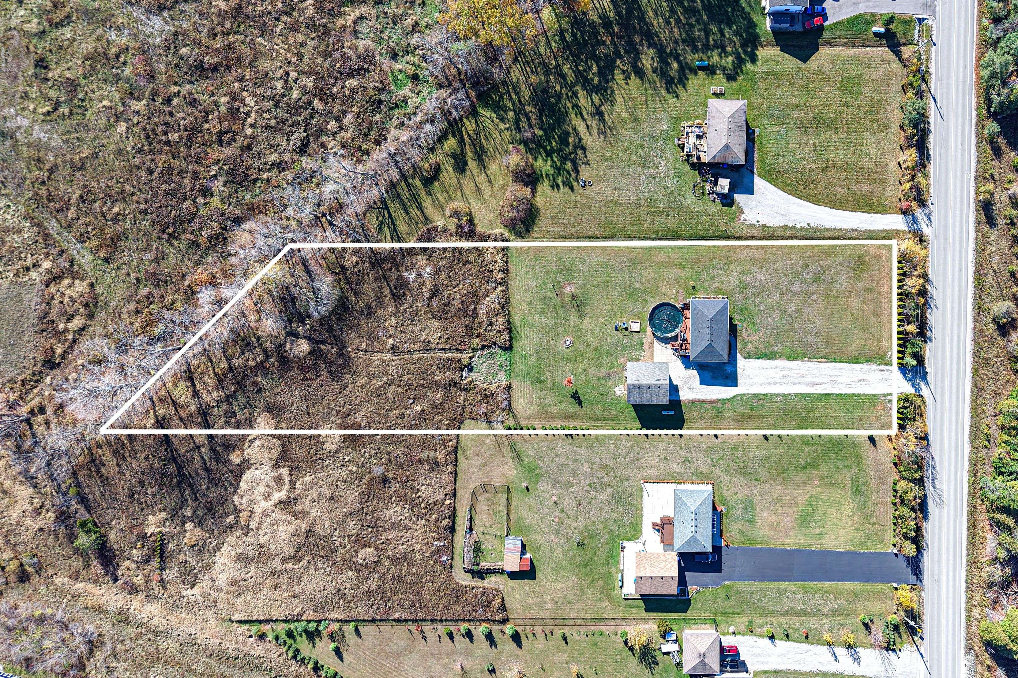 Severn, ON L3V 0X8,1829 Division RD E