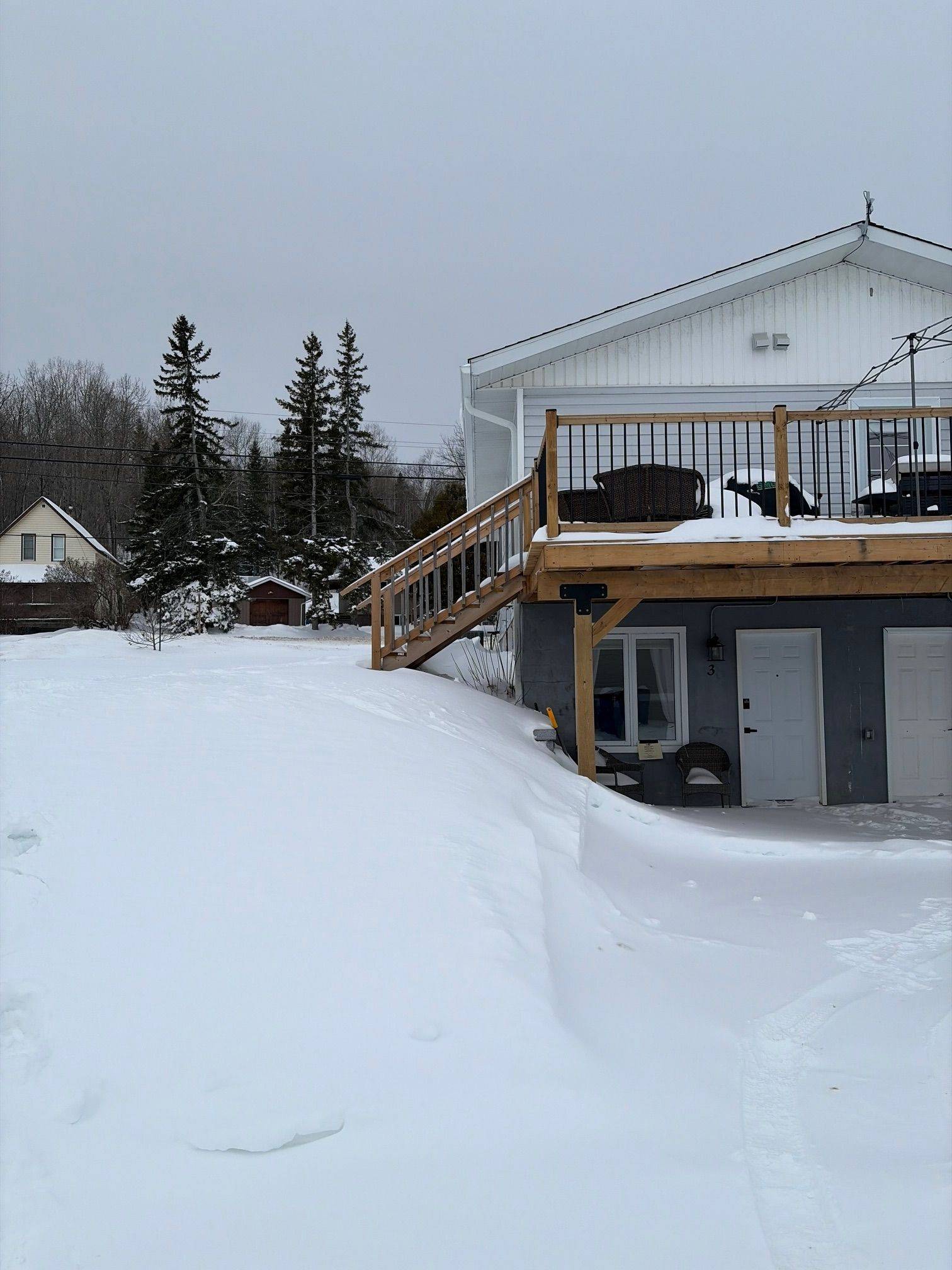 Temiskaming Shores, ON P0J 1P0,22 Beach BLVD