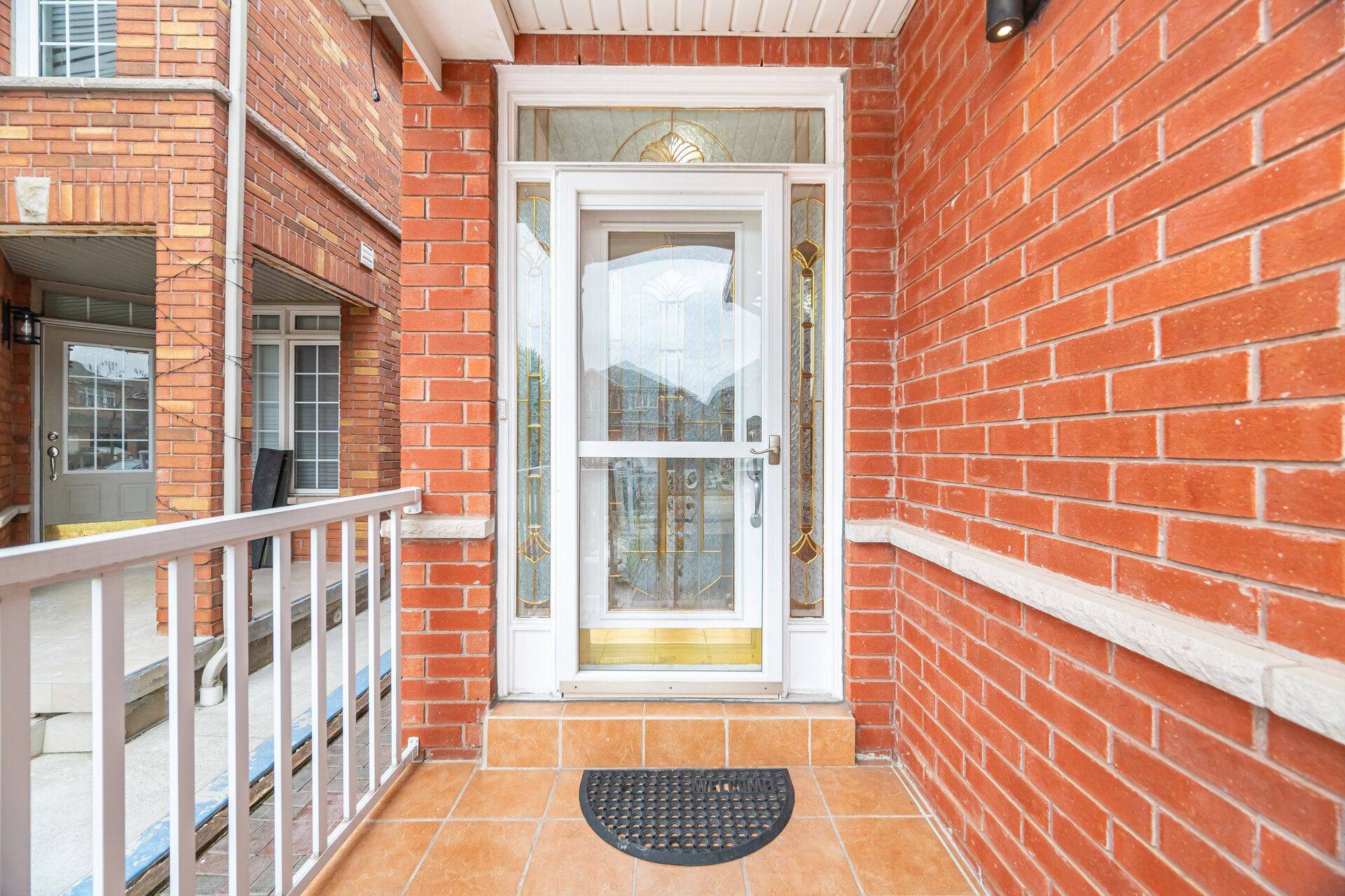 Mississauga, ON L5V 2T9,5965 Stonebriar CRES