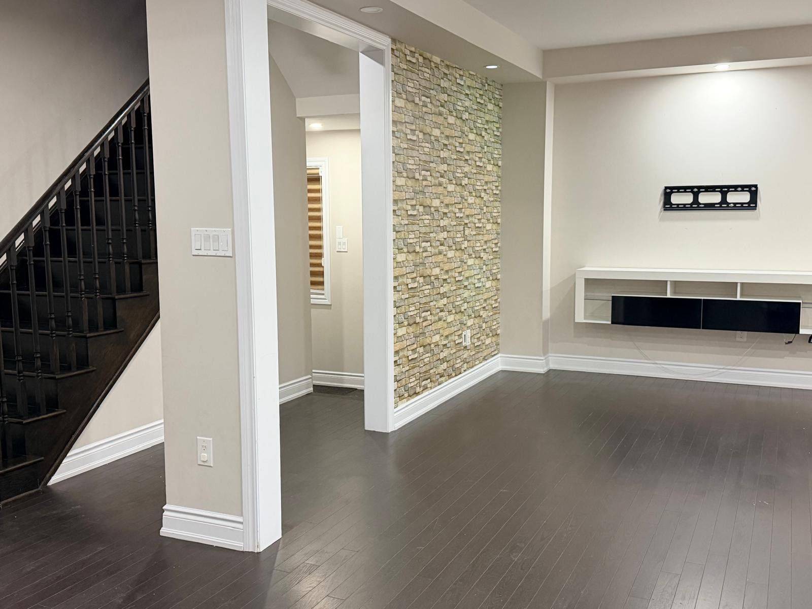 Brampton, ON L6Y 6E7,16 Provost TRL #UPPER