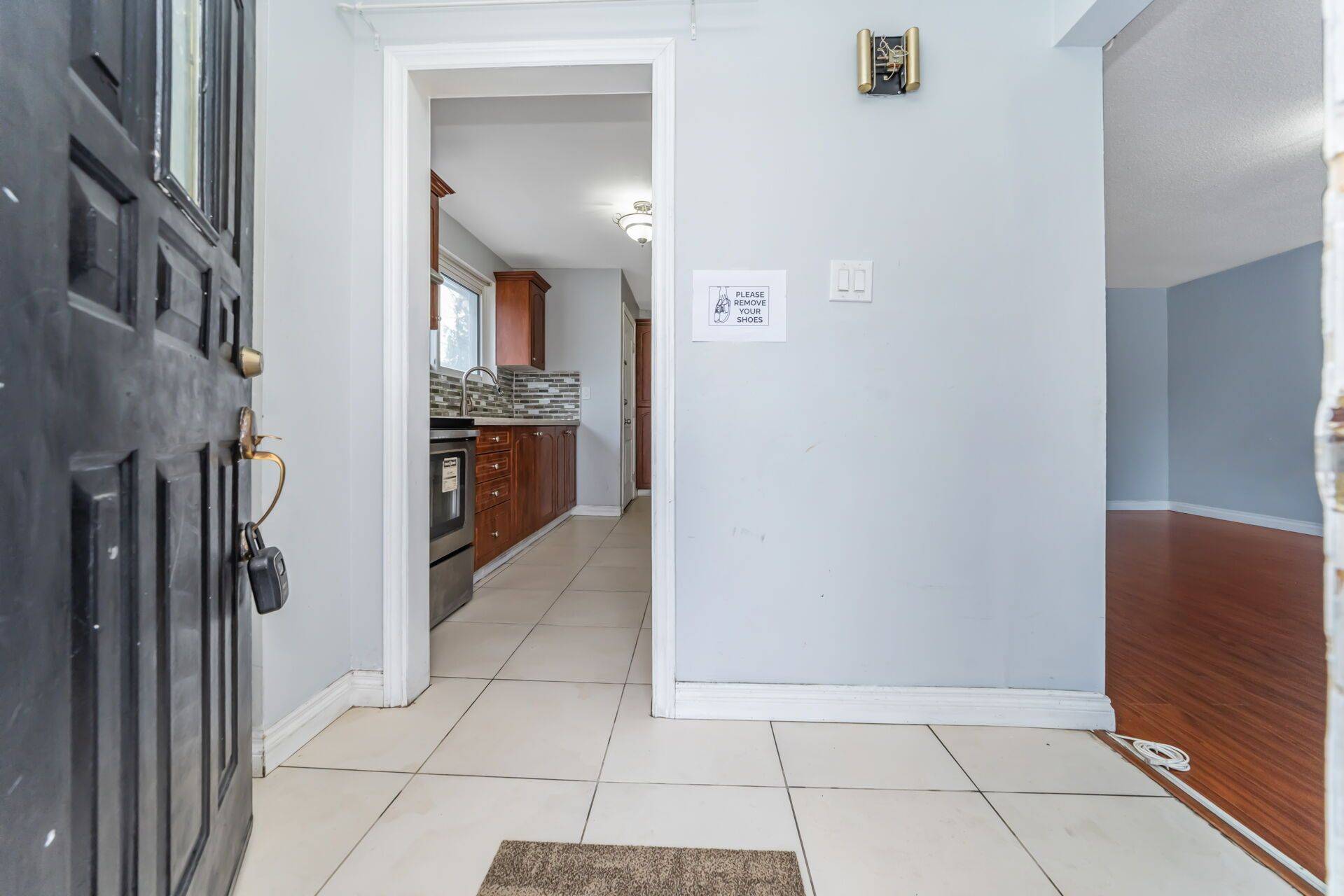 Brampton, ON L6T 3B1,14 Edenridge DR