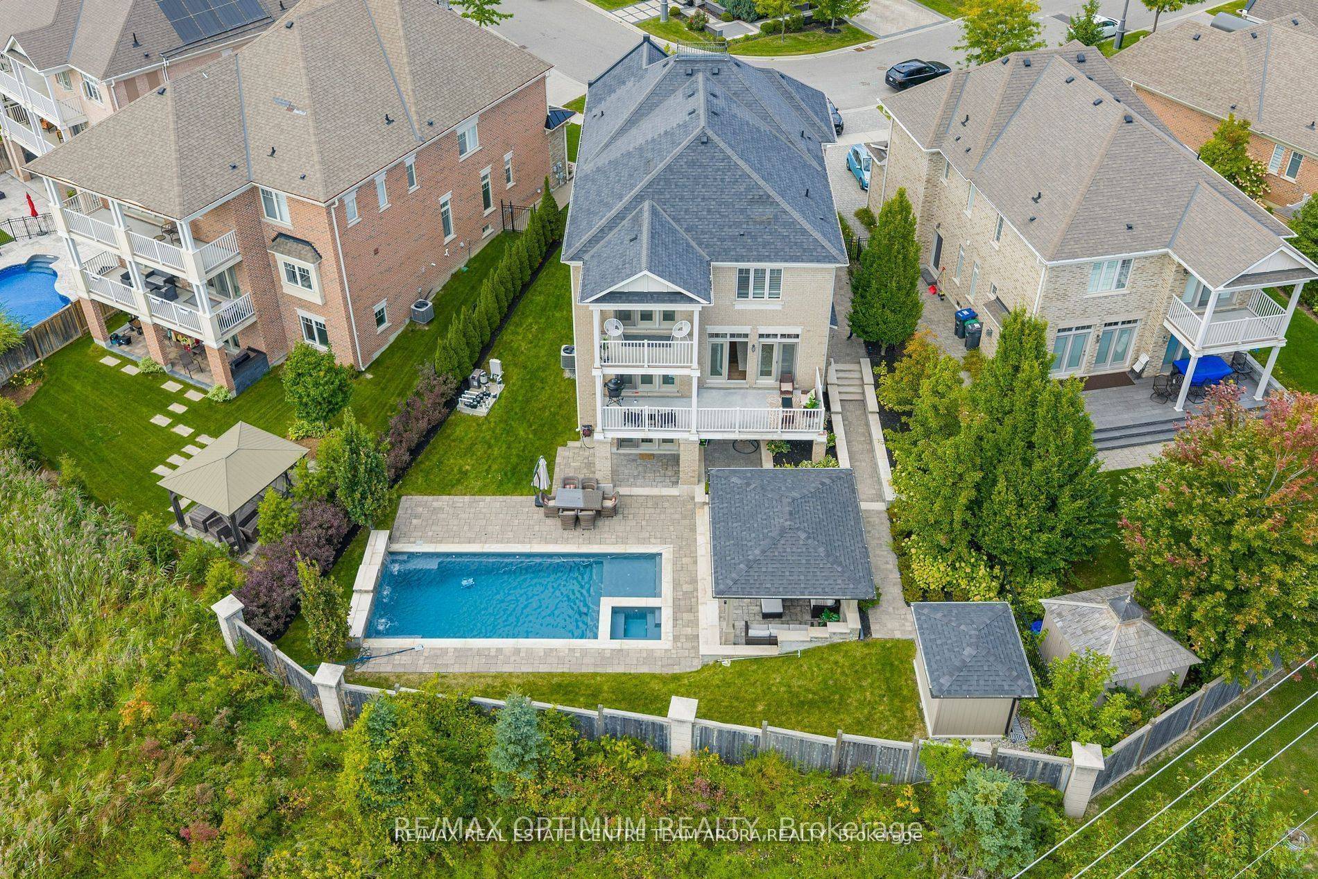 Brampton, ON L6Y 0S2,150 Coastline DR