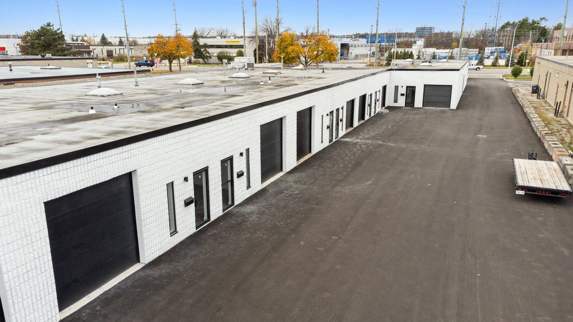 Oakville, ON L6L 2X4,1244 Speers RD #12