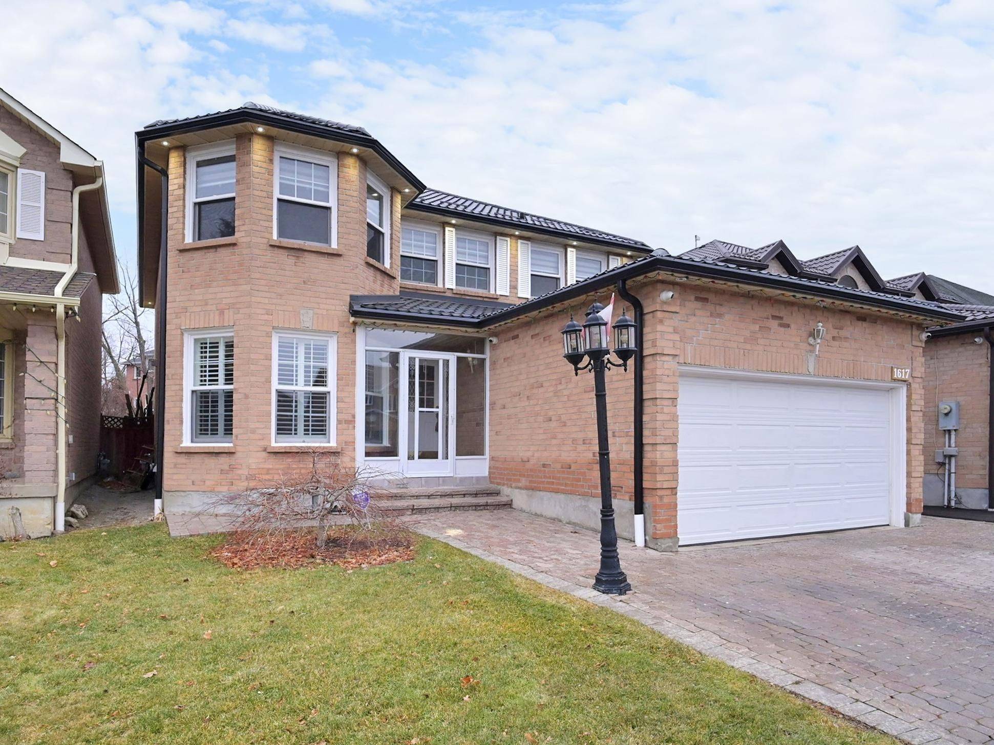 Mississauga, ON L5M 4B6,1617 Bristol RD W