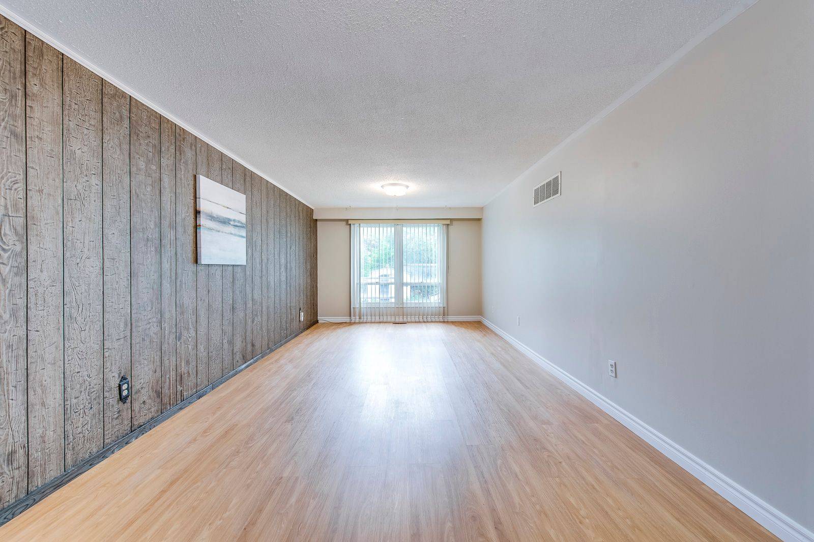 Mississauga, ON L5K 1E8,2835 Hollington CRES #(Lower)