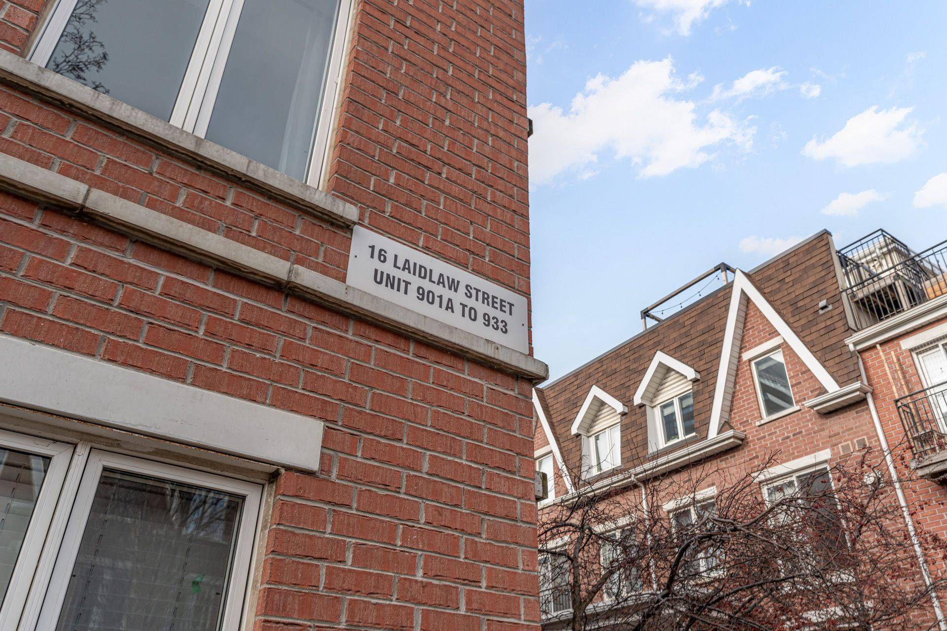 Toronto W01, ON M6K 1X2,16 Laidlaw ST #918