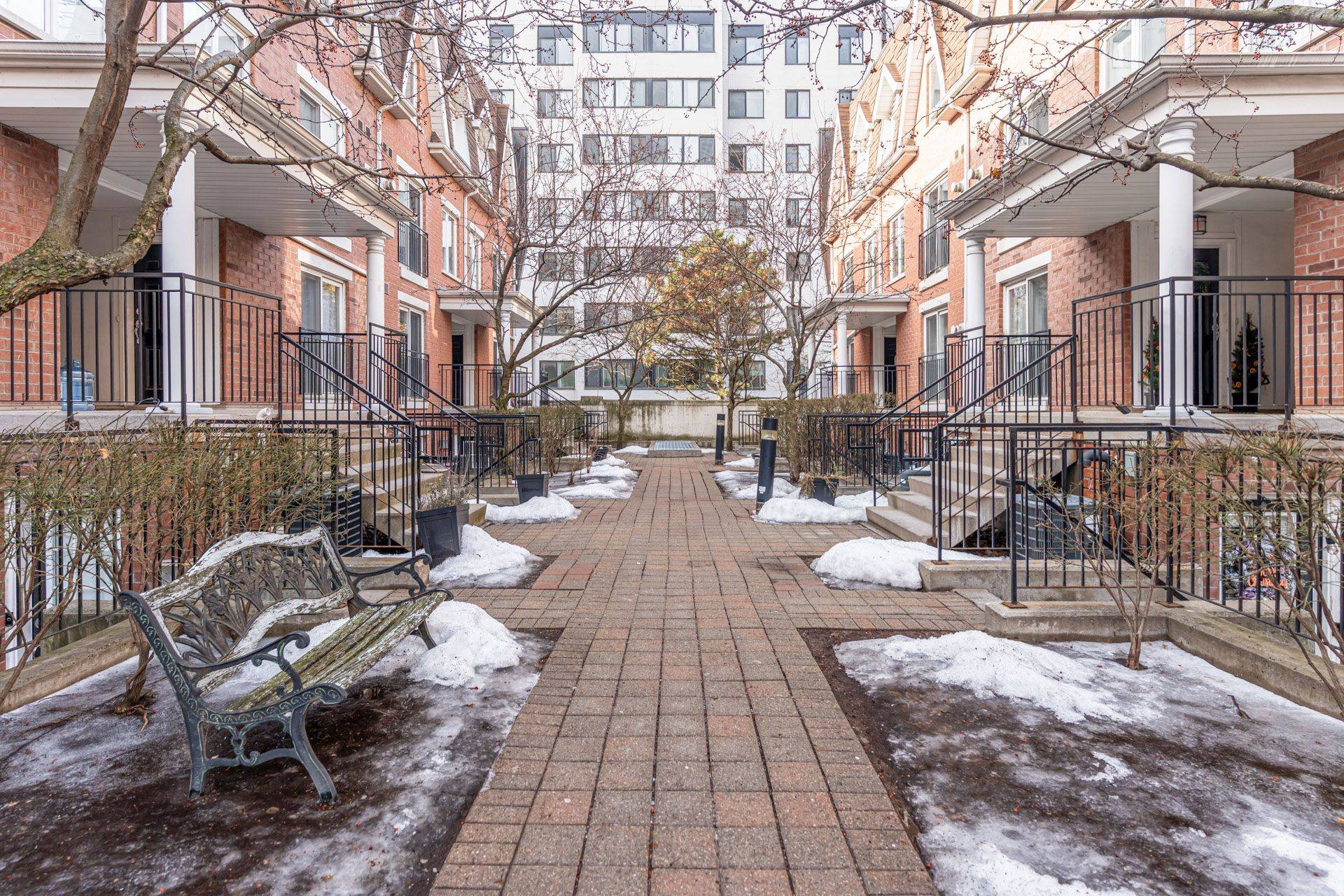 Toronto W01, ON M6K 1X2,16 Laidlaw ST #918