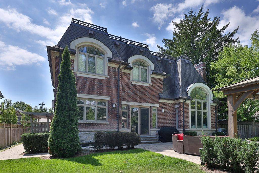 Mississauga, ON L5H 3C4,1569 Glenhill CRES