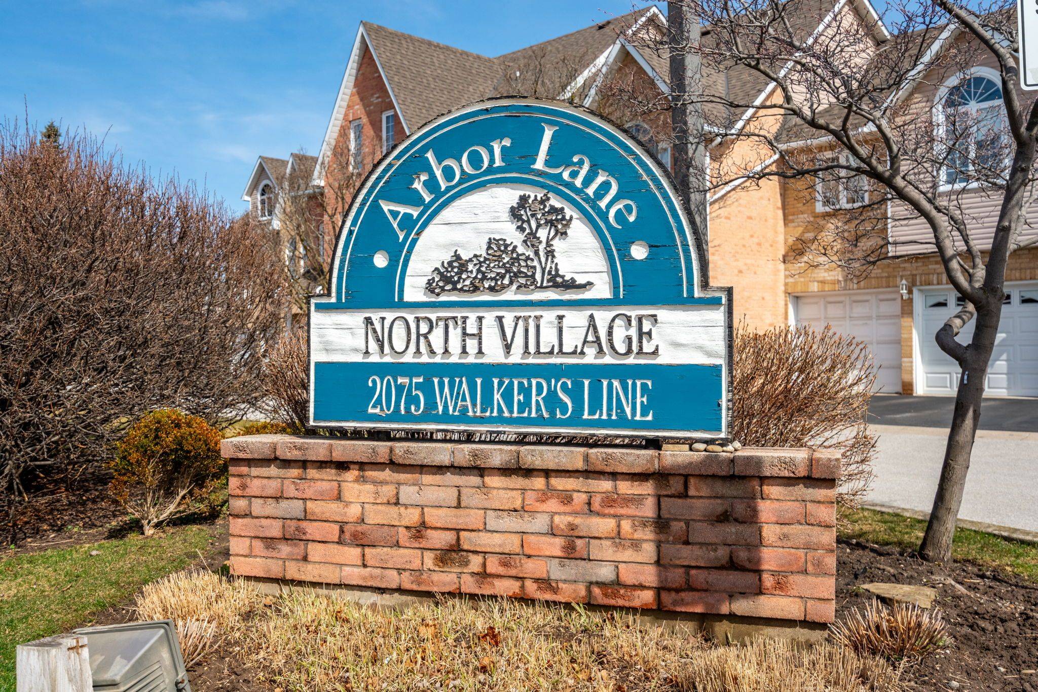 Burlington, ON L7M 4G7,2075 Walkers Line W #246