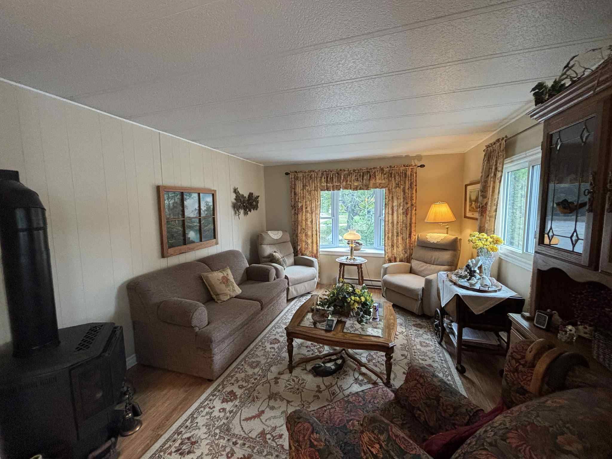 North Huron, ON N0G 2W0,35 Briarwood CRES