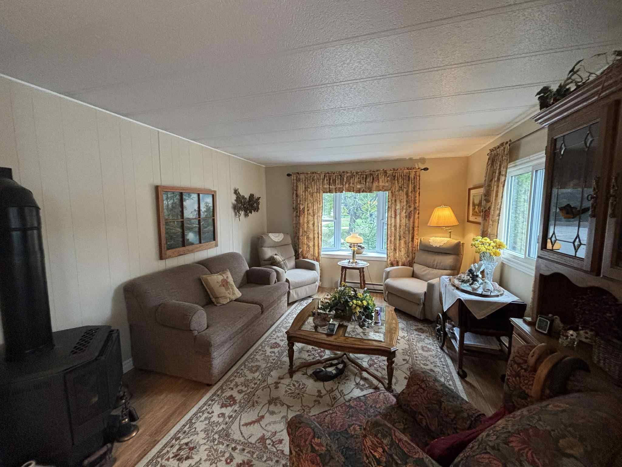 North Huron, ON N0G 2W0,35 Briarwood CRES