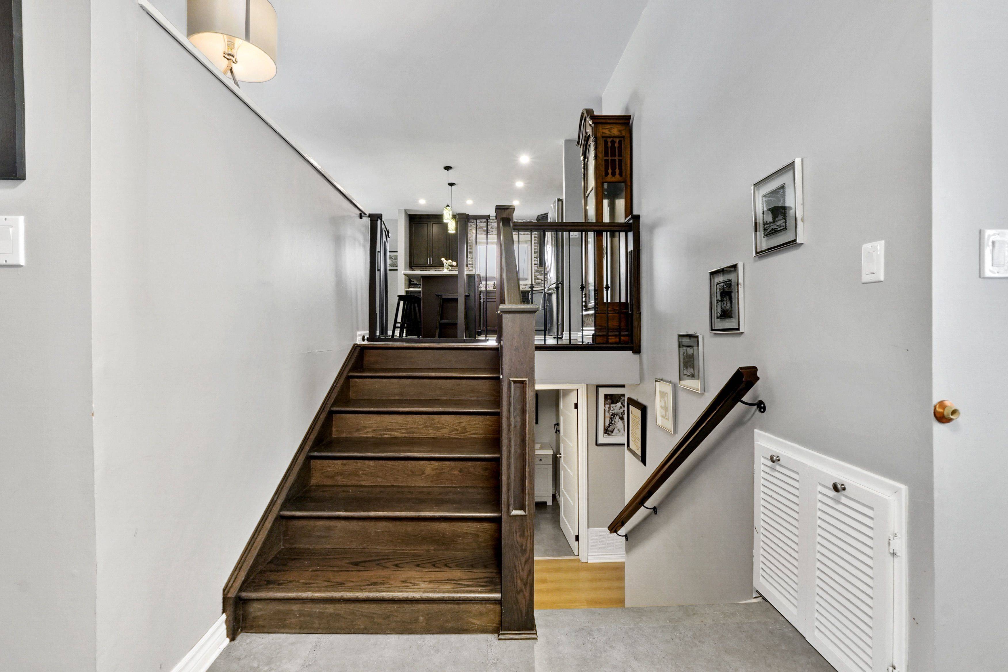 Peterborough, ON K9K 1P9,1856 Mapleridge DR