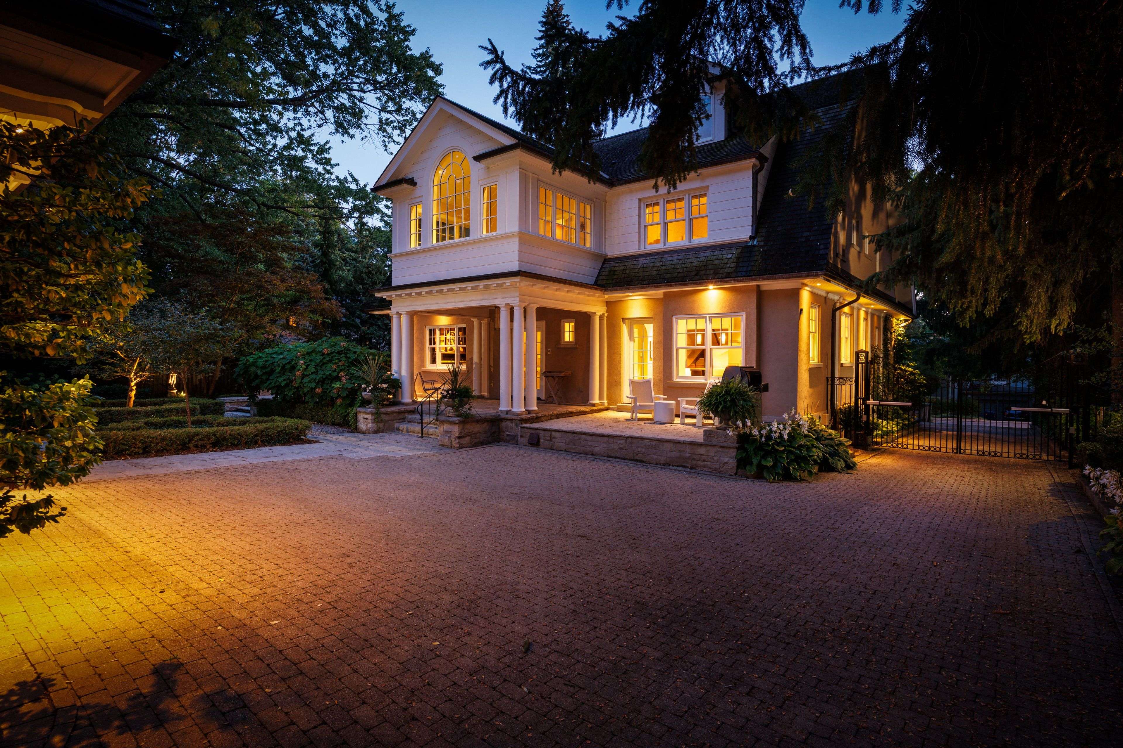 Guelph, ON N1E 4R9,75 Queen ST