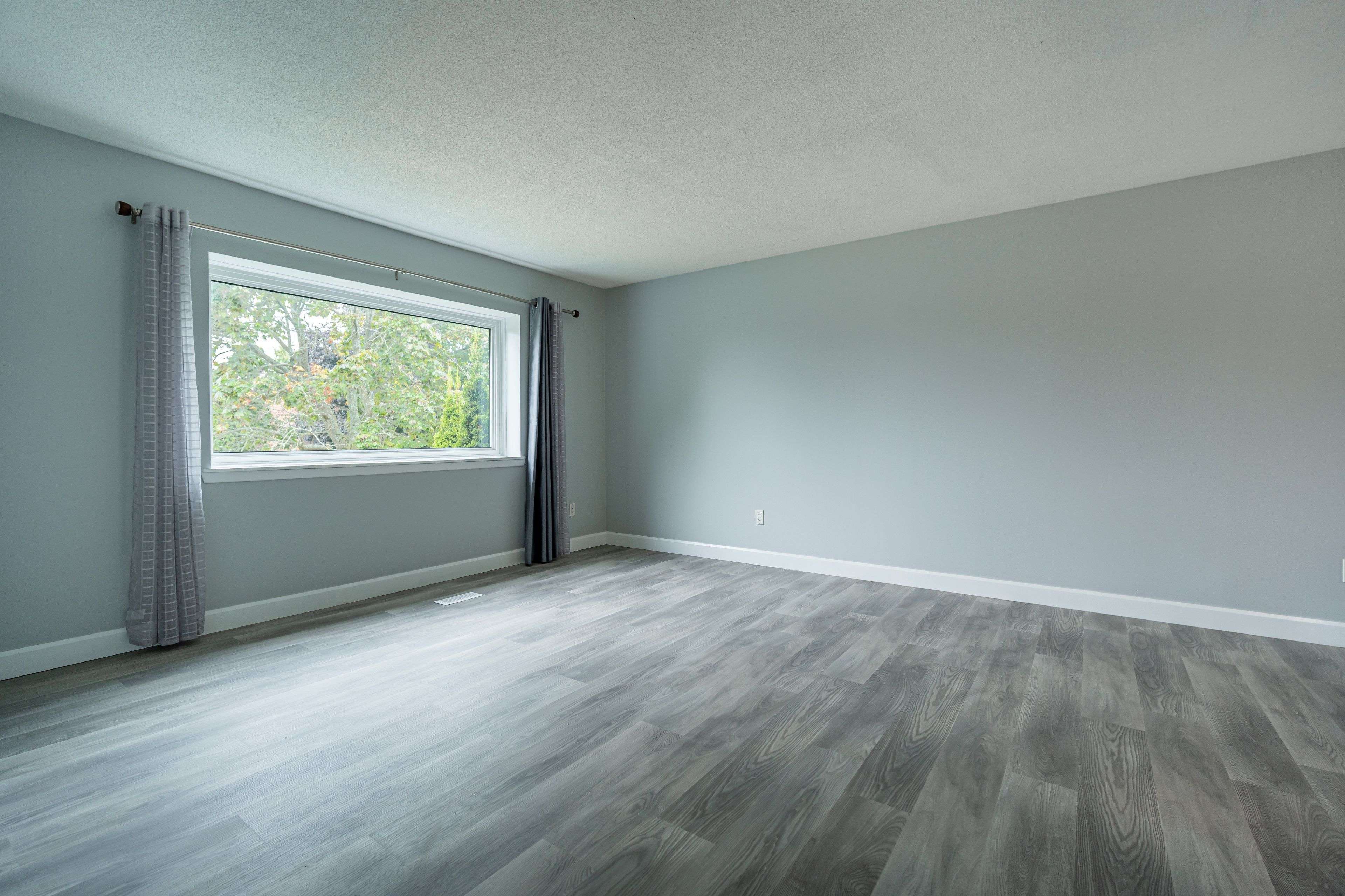 Peterborough, ON K9K 1V5,2298 Lynhaven RD