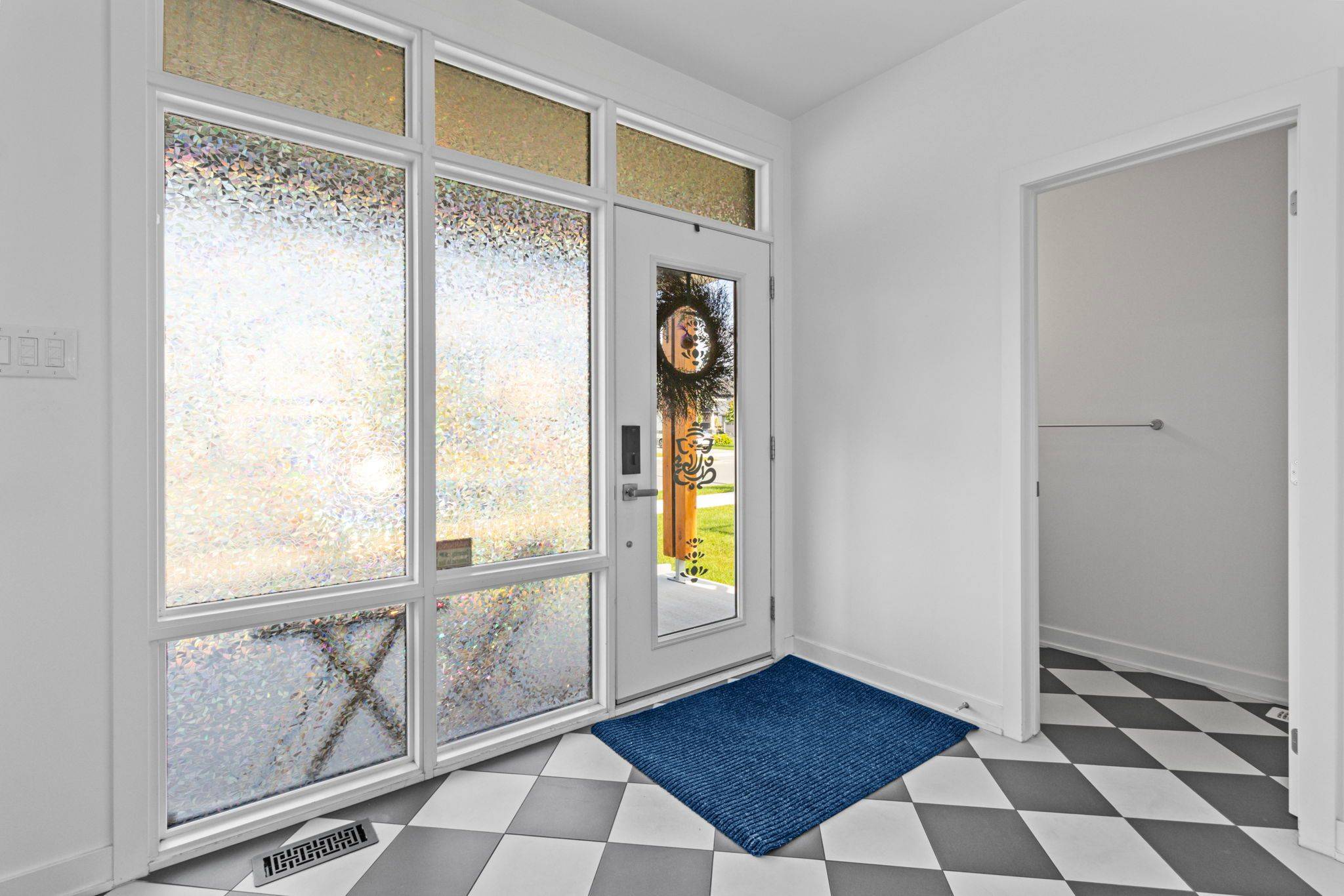 Blossom Park - Airport And Area, ON K1X 0G8,4556 Kelly Farm DR