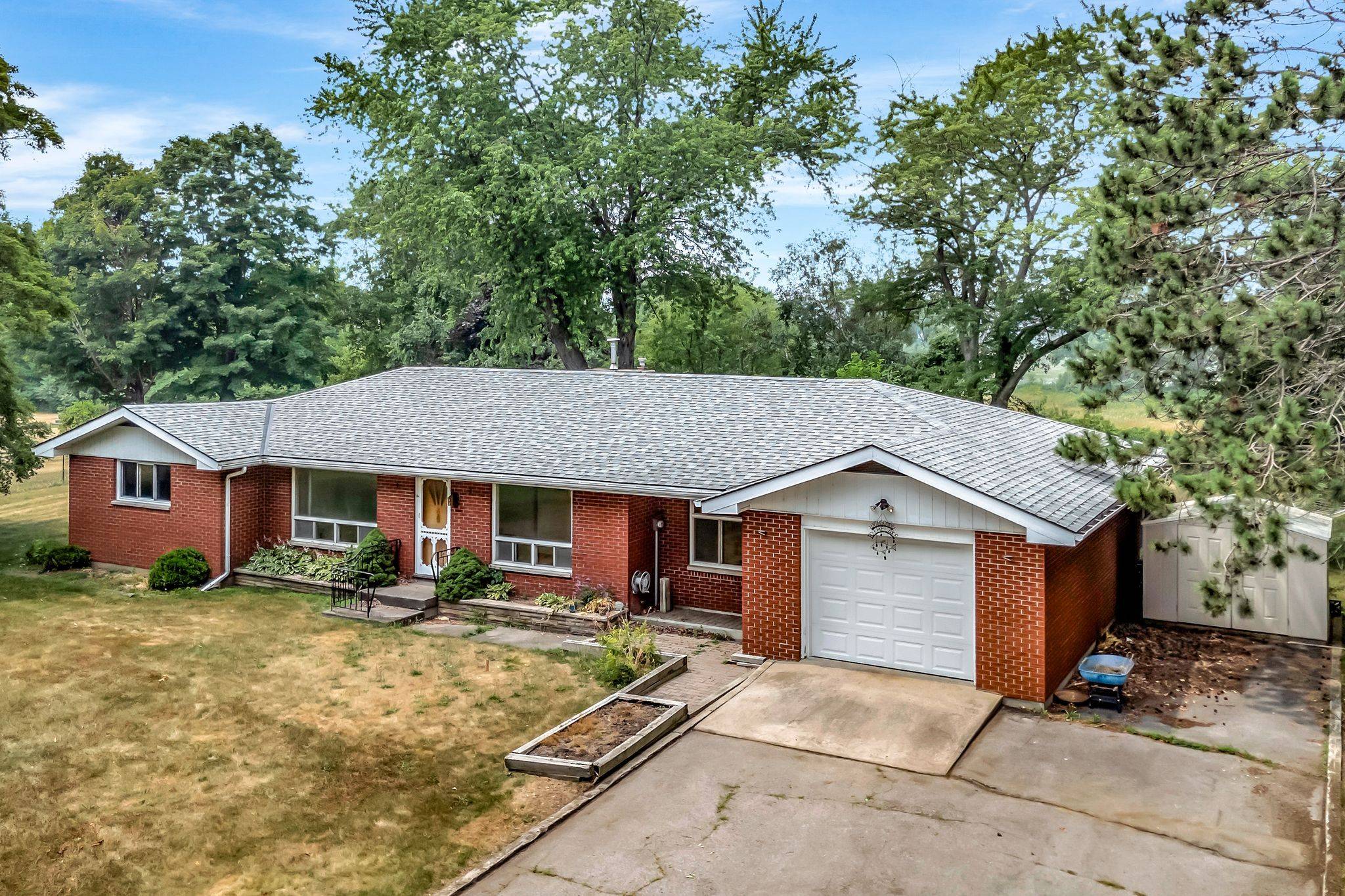 Prince Edward County, ON K0K 2T0,1462 County Road 12 N/A