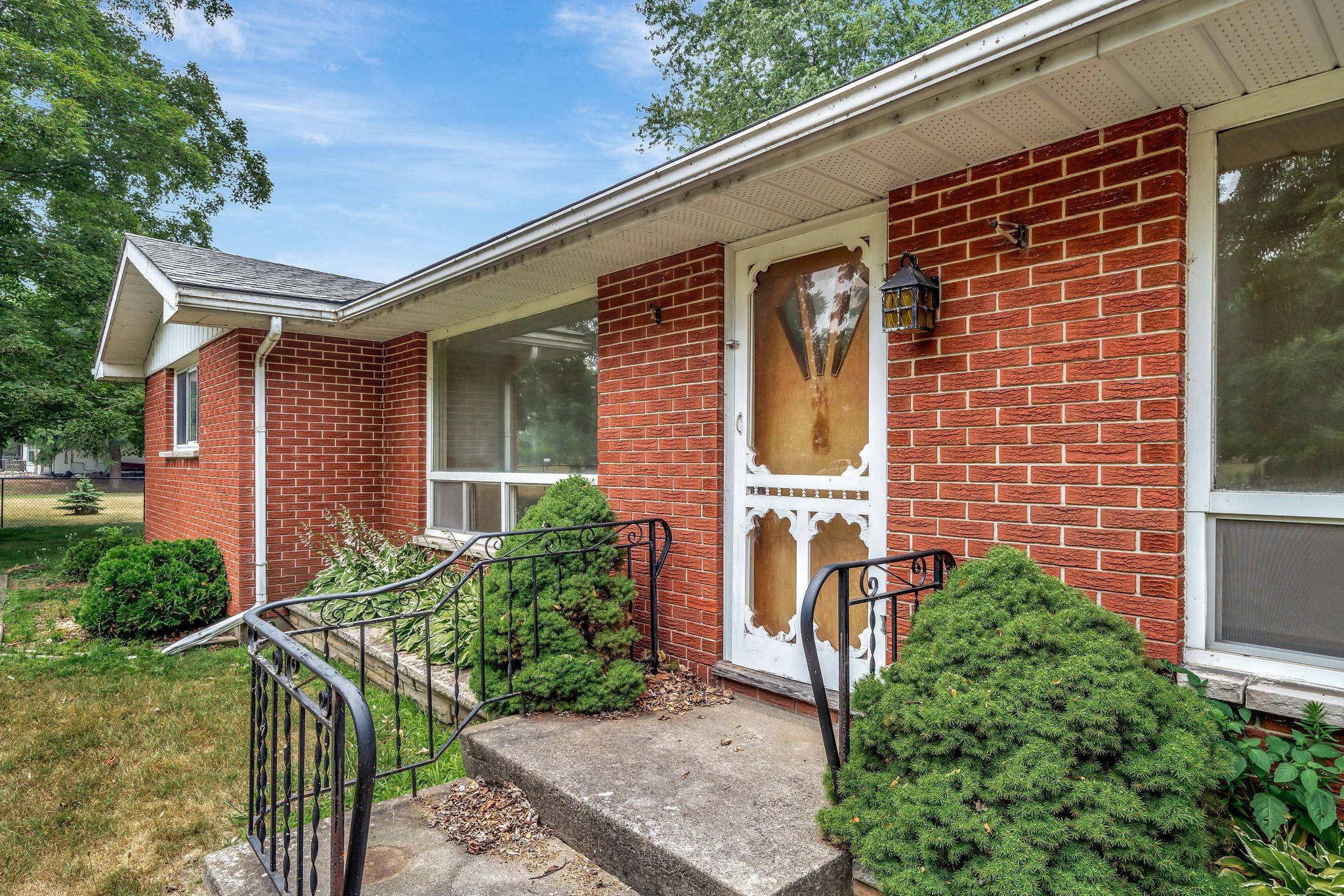 Prince Edward County, ON K0K 2T0,1462 County Road 12 N/A