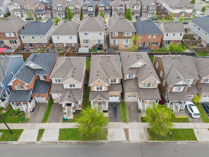 Kitchener, ON N2R 0J4,85 Ludolph ST