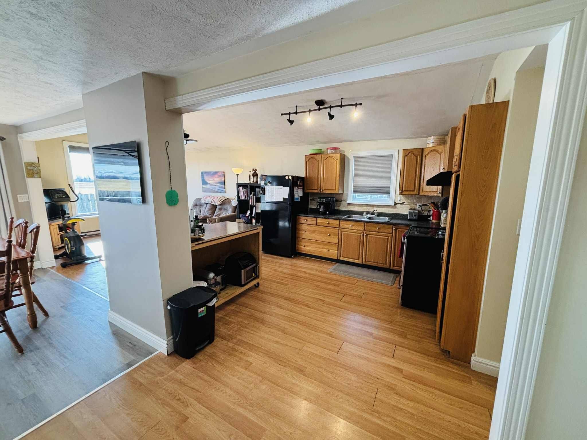 Georgian Bluffs, ON N0H 2N0,206 Grace ST E