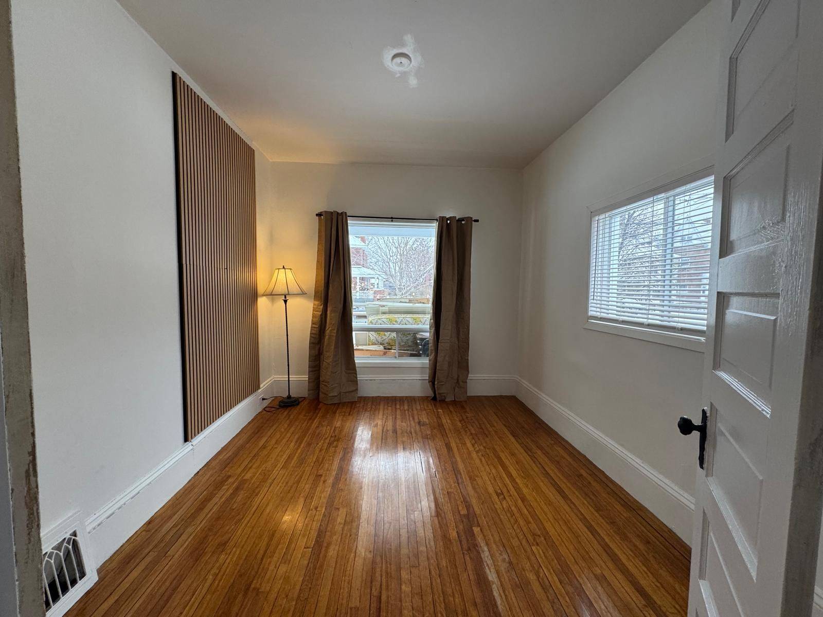 North Bay, ON P1B 2Z8,657 McIntyre ST W #1