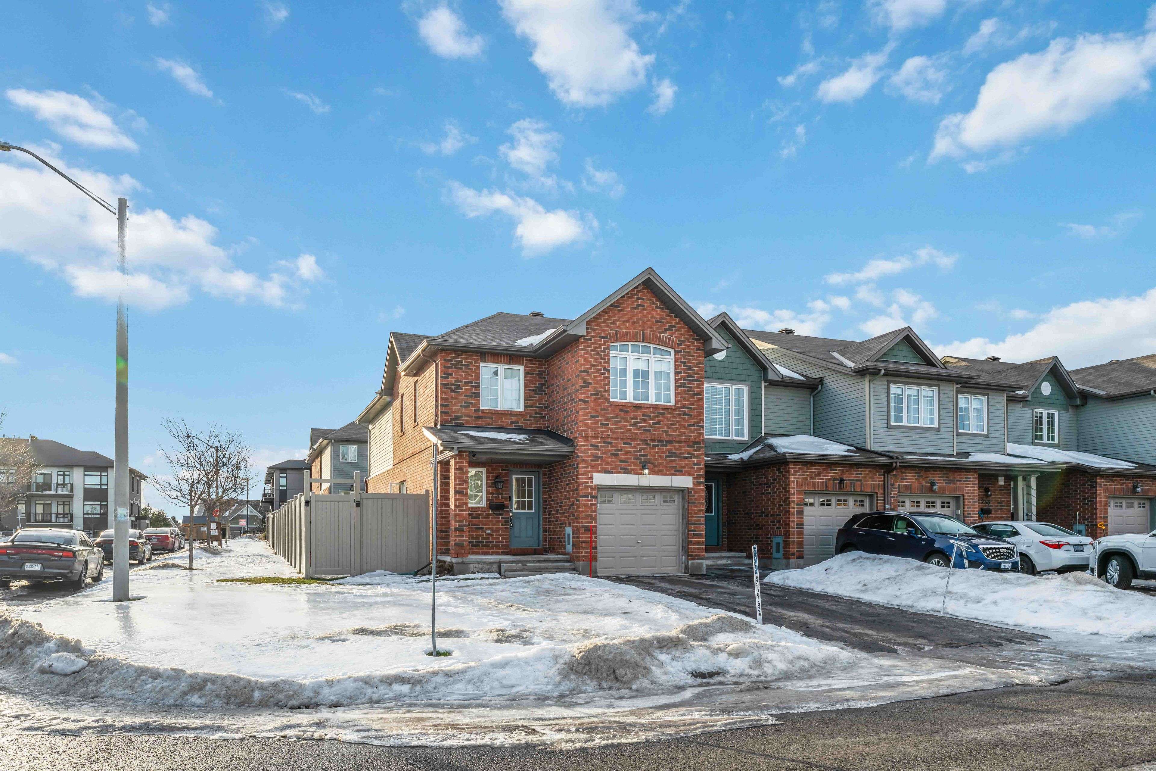 Leitrim, ON K1T 0L1,237 Kingswell ST