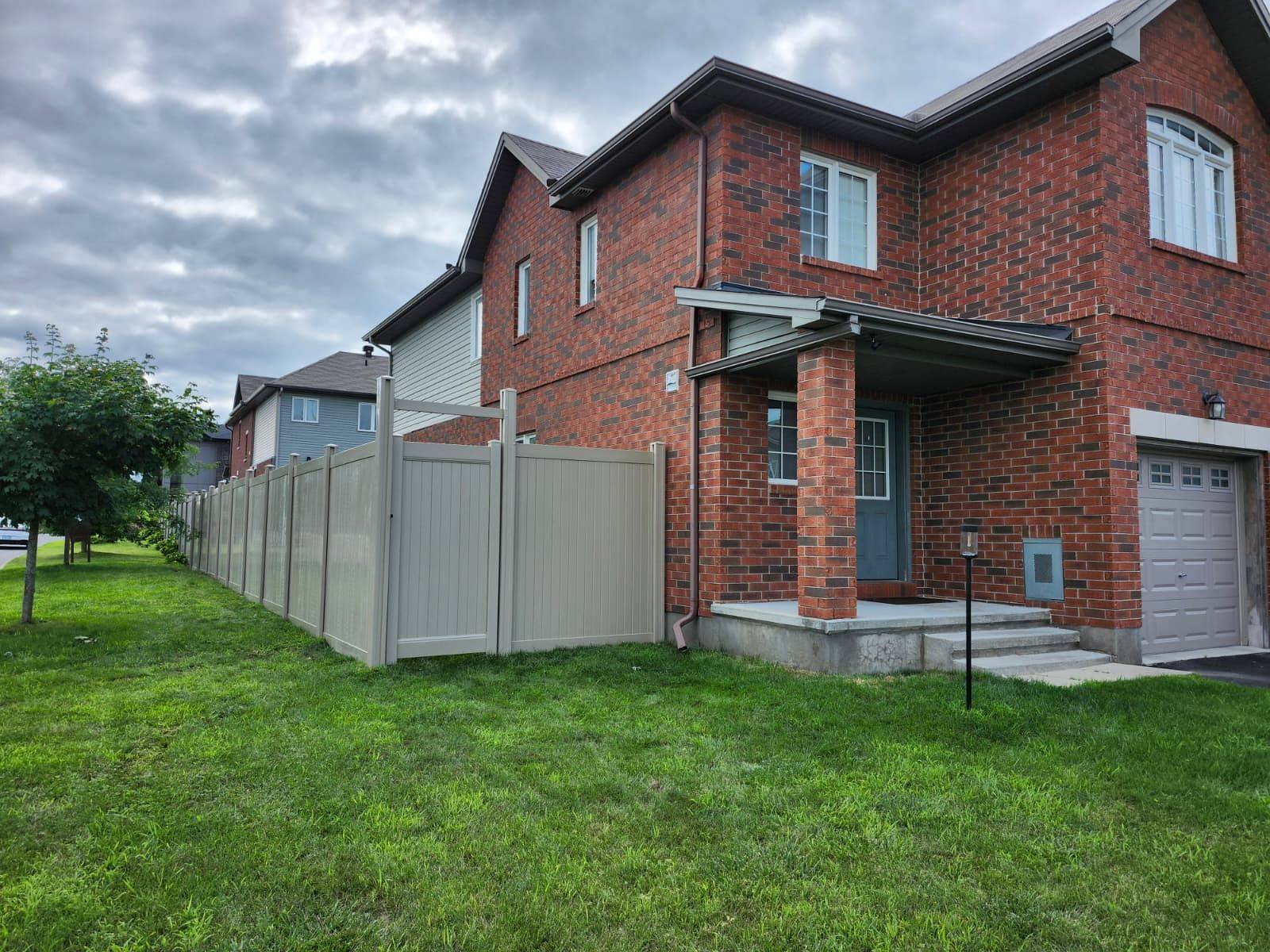 Leitrim, ON K1T 0L1,237 Kingswell ST