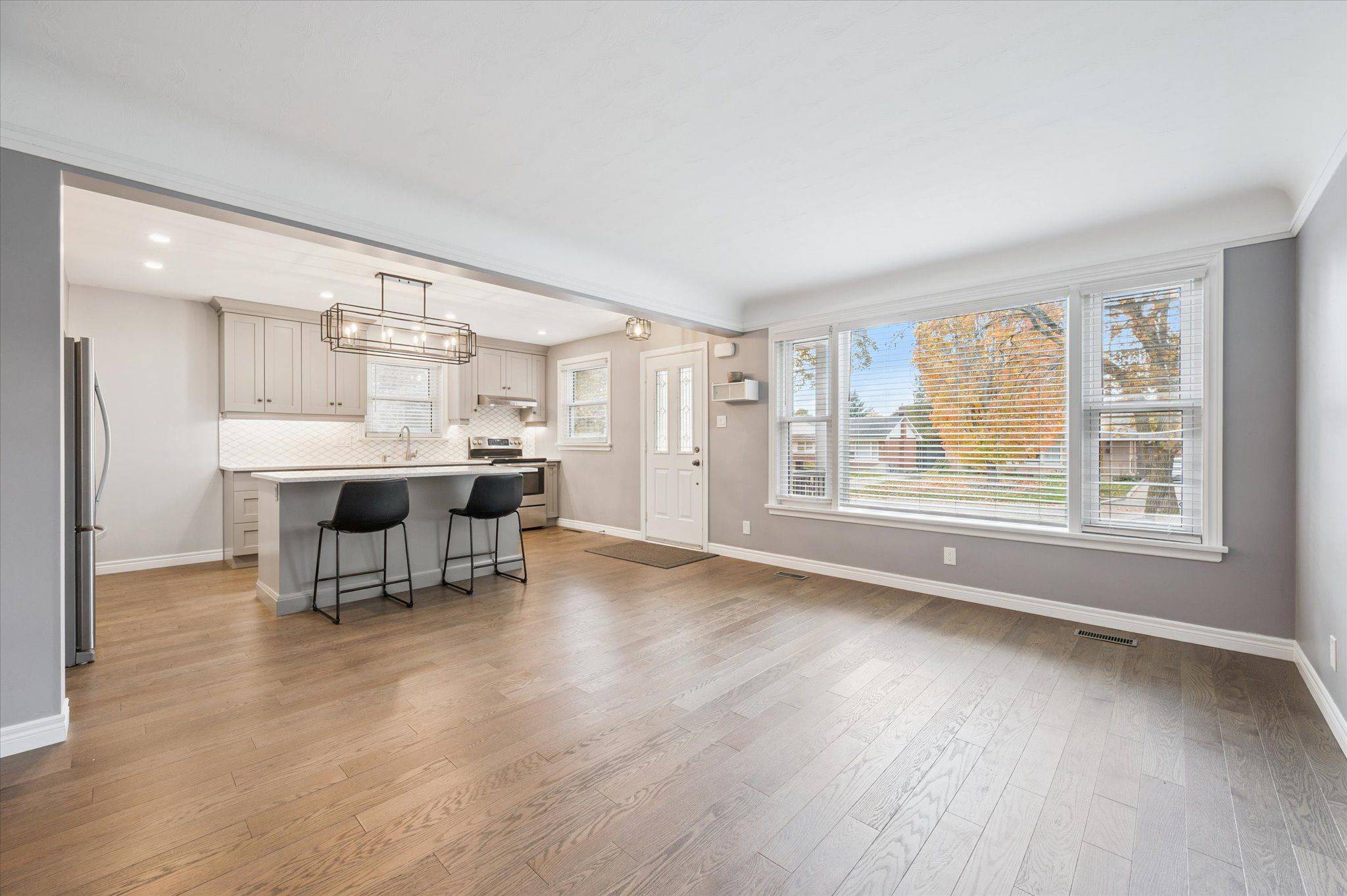 Guelph, ON N1E 3R2,23 Collingwood ST