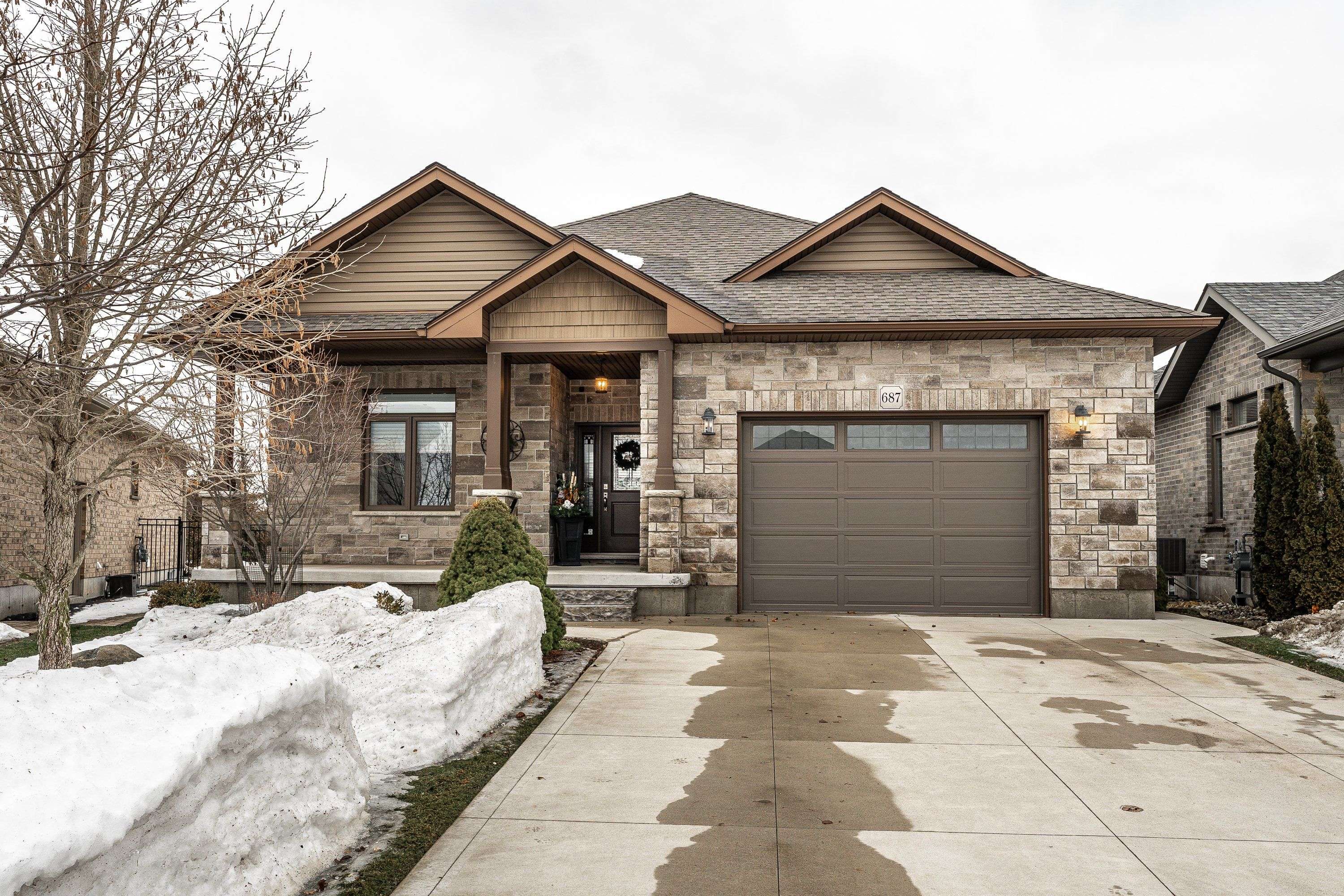 Stratford, ON N5A 0G2,687 Forman AVE