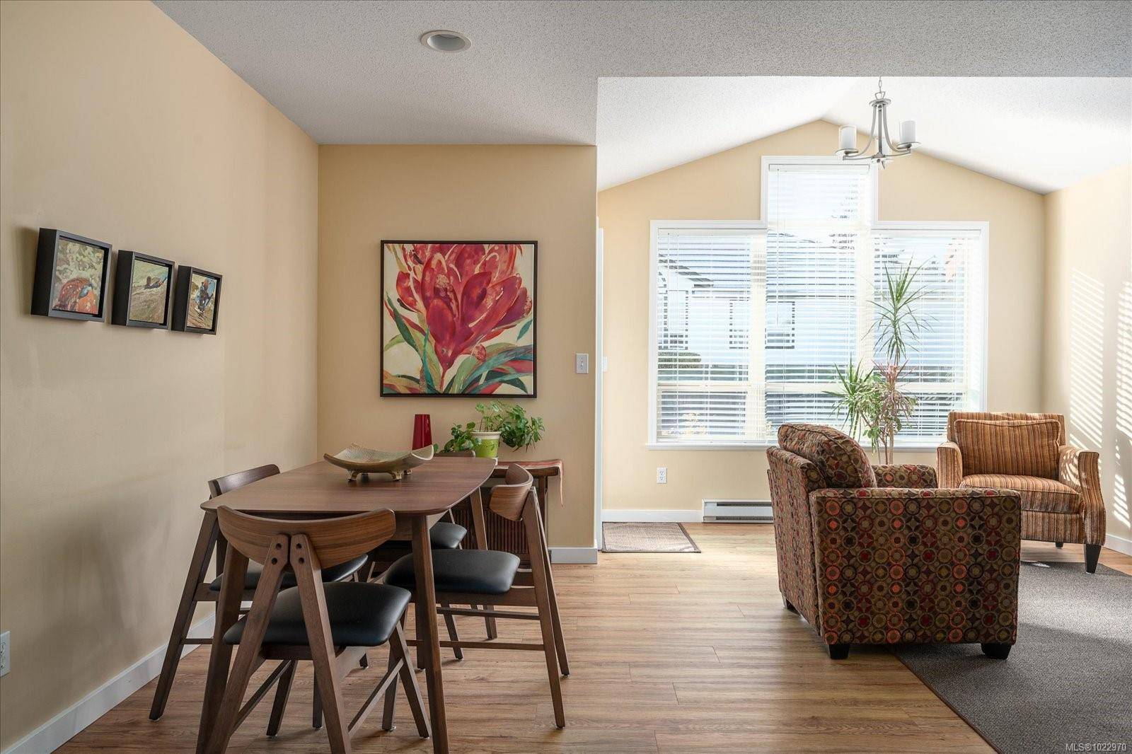 Parksville, BC V9P 2N5,261 Mills St #703