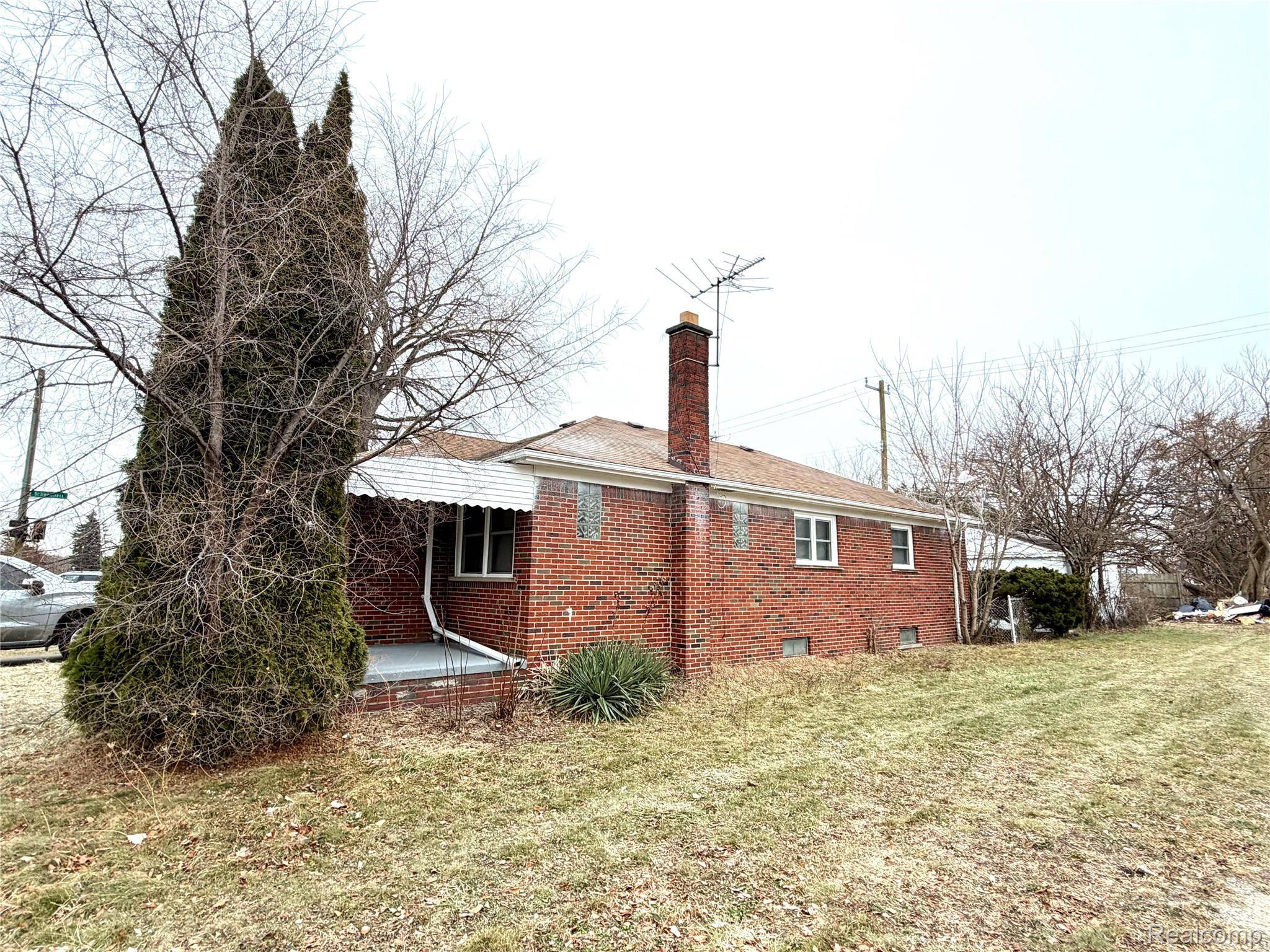 Detroit, MI 48205,13540 E State Fair ST