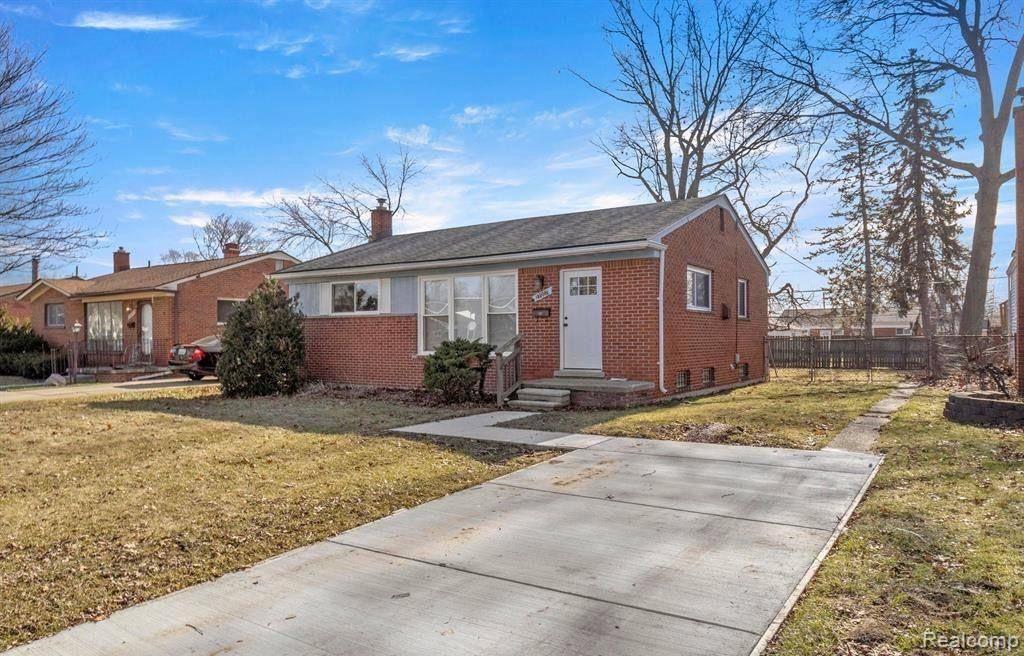 Dearborn Heights, MI 48127,27007 Joy RD