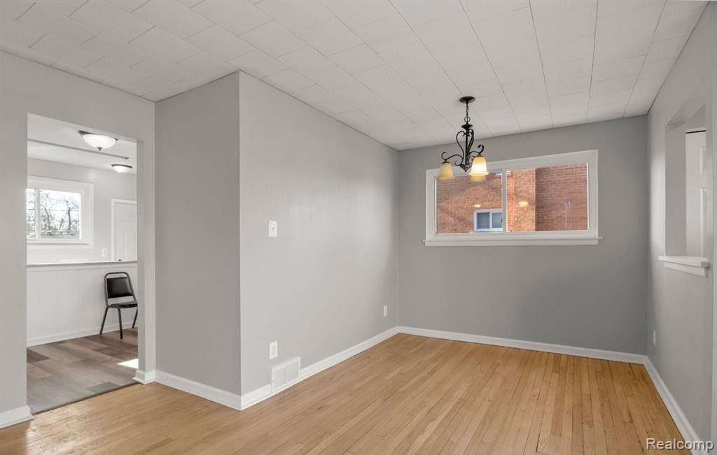 Dearborn Heights, MI 48127,27007 Joy RD