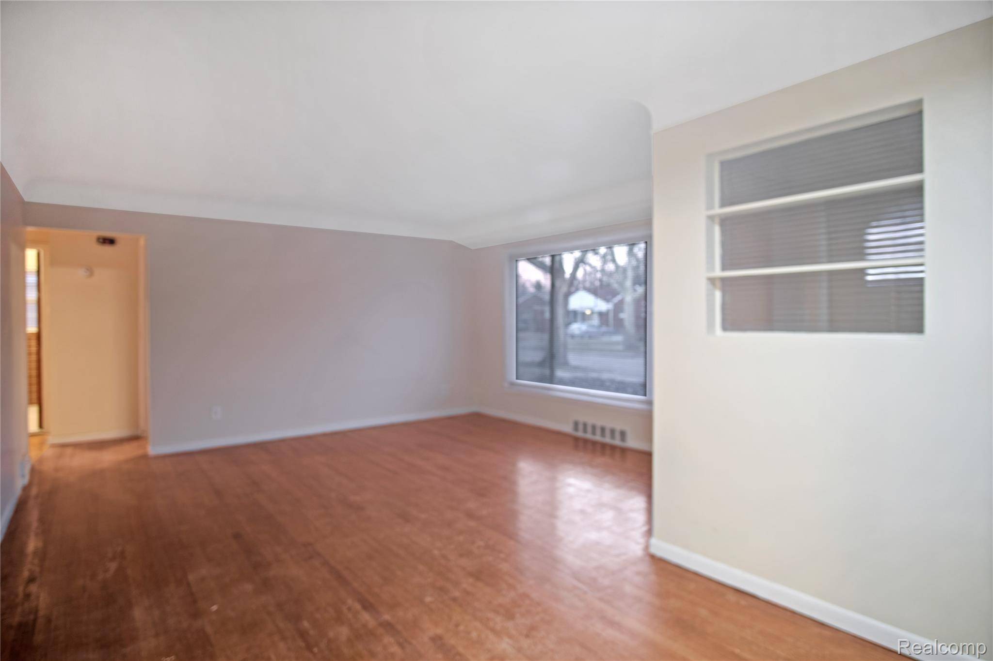 Oak Park, MI 48237,24101 Westhampton