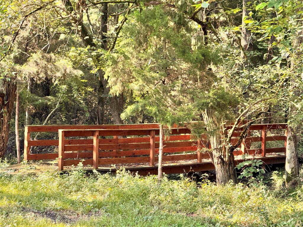 East Tawakoni, TX 75472,383 RSCR 1605