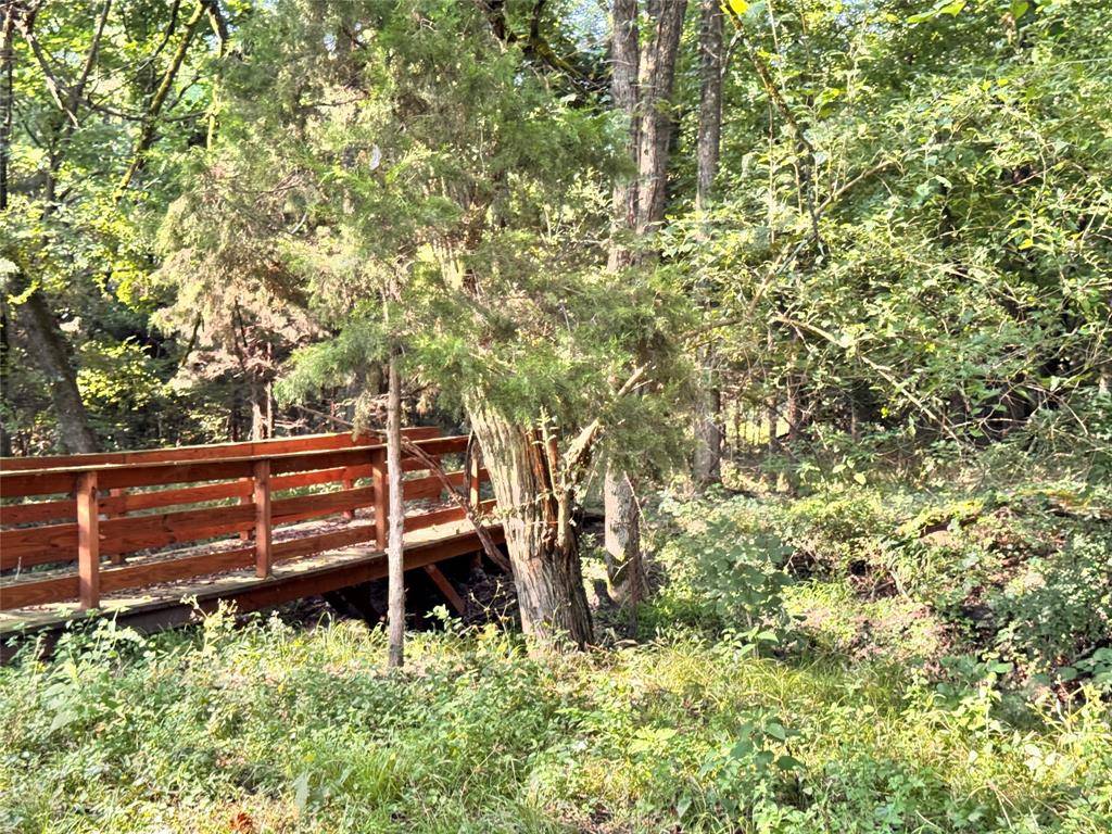 East Tawakoni, TX 75472,383 RSCR 1605