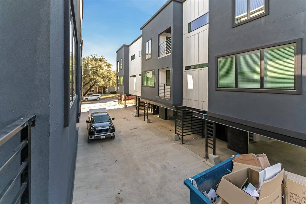 Fort Worth, TX 76102,1105 Poindexter Street #B3